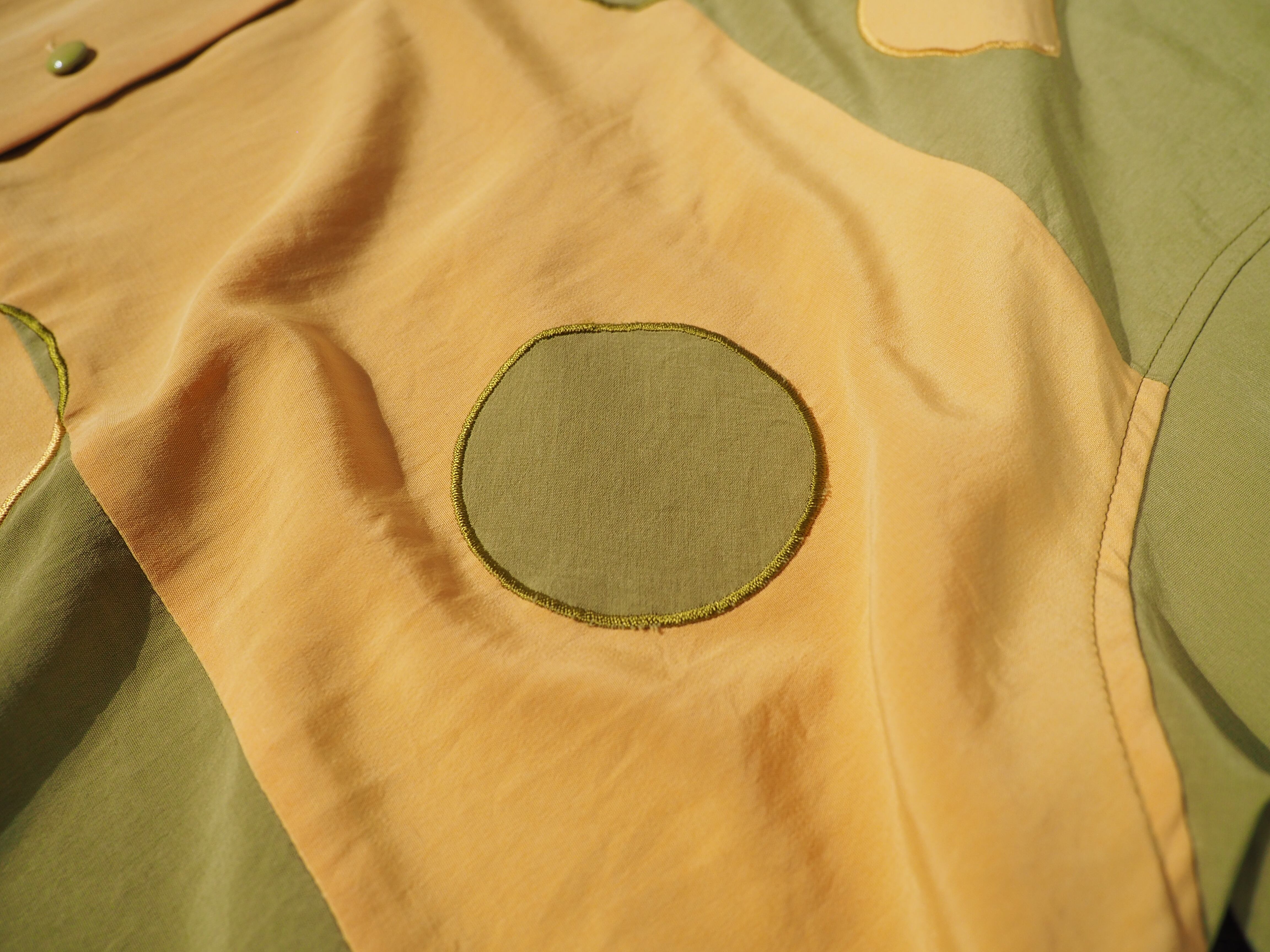 1990s Bubble soap embroidery design Box silhouette shirt