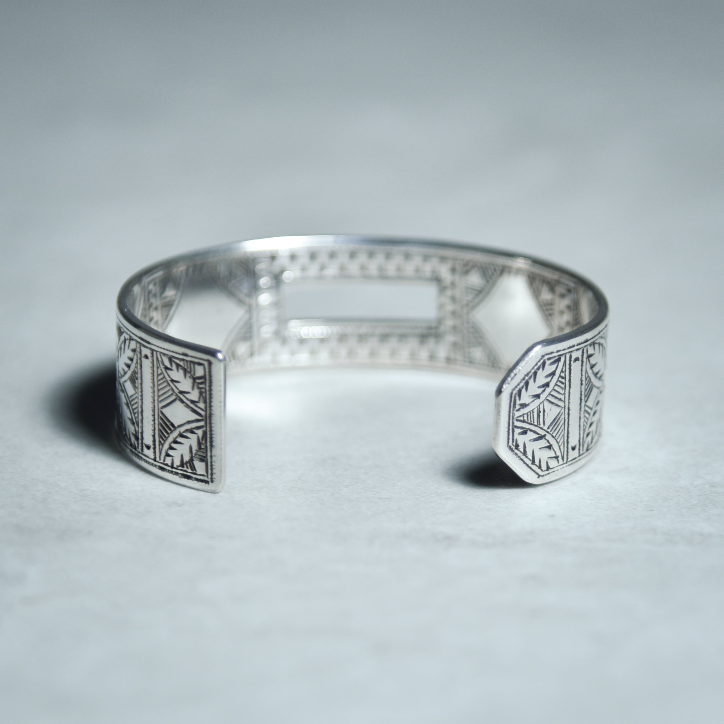 TOUAREG Silver Bangleトゥアレグ シルバー バングル 112 | mark