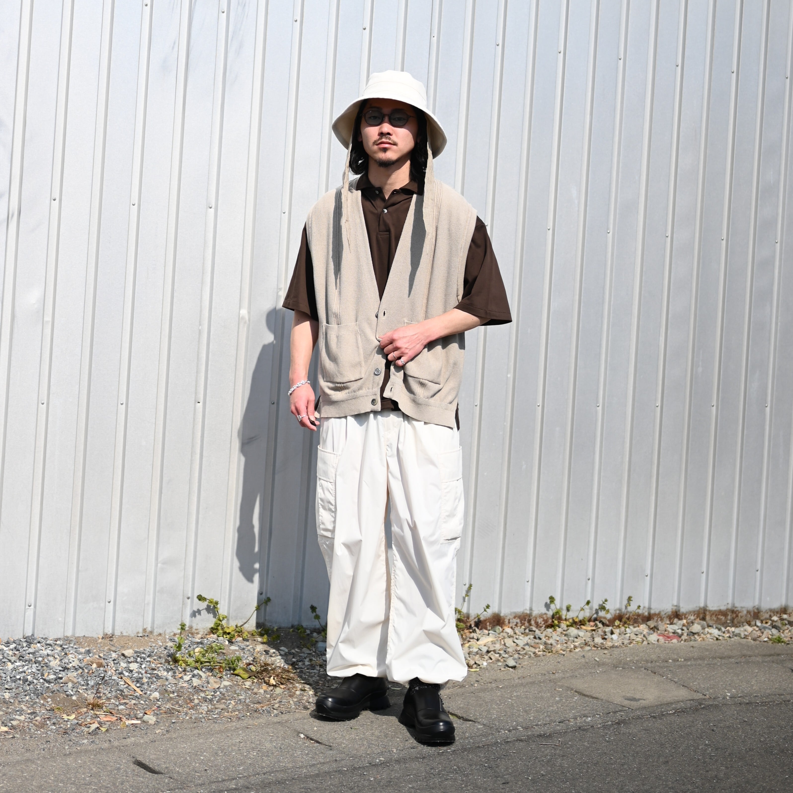YASHIKI(ヤシキ）GANKO別注 ×Shirotsume V-neck Vest(kibata