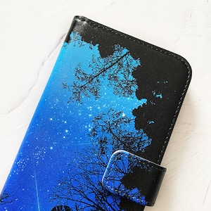 森の中から見上げた夜空 手帳型 iPhoneケース スマホケース 全機種対応