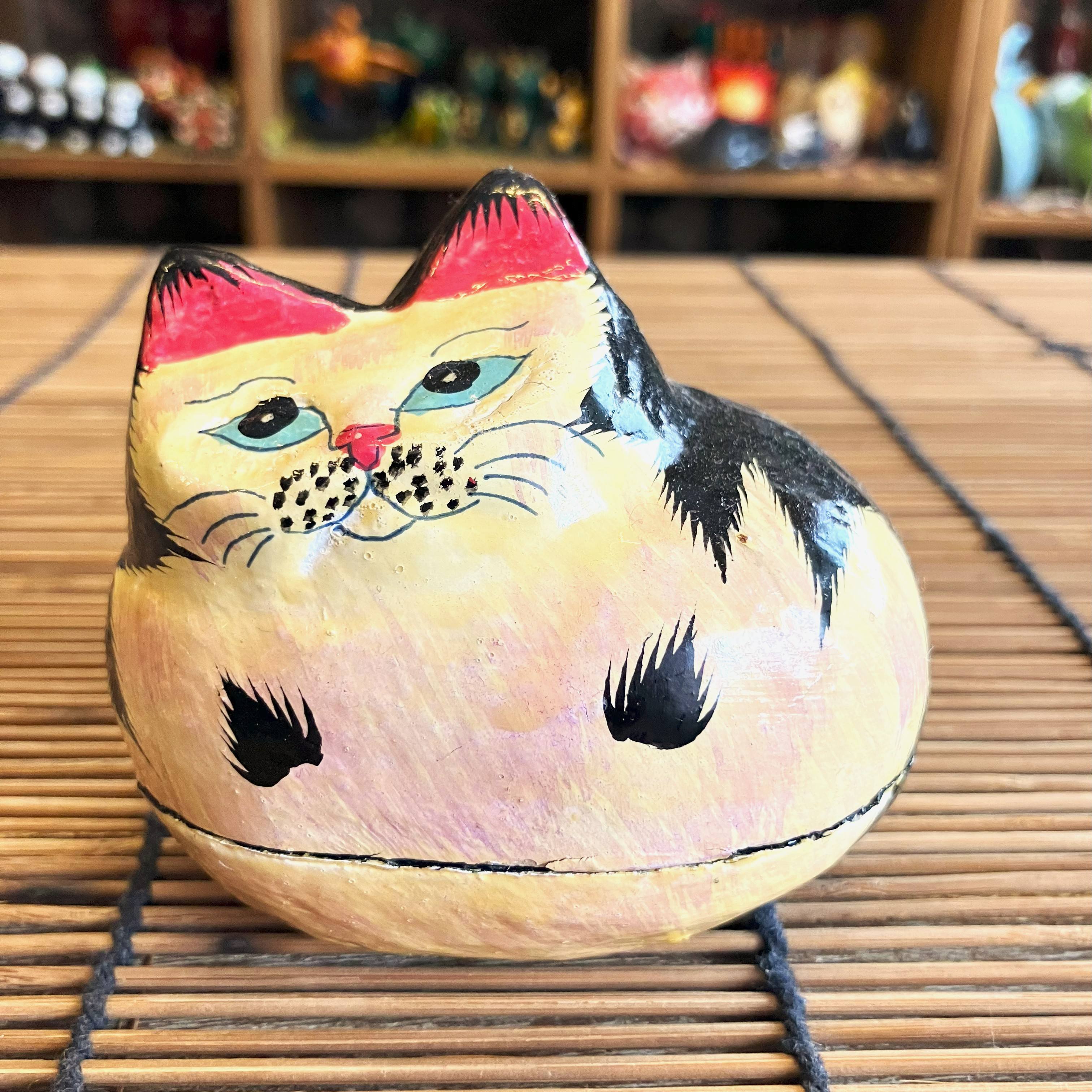 ネコ 猫 置物 小物入れ BOX お座りネコ ハチワレ 白黒 ペーパー