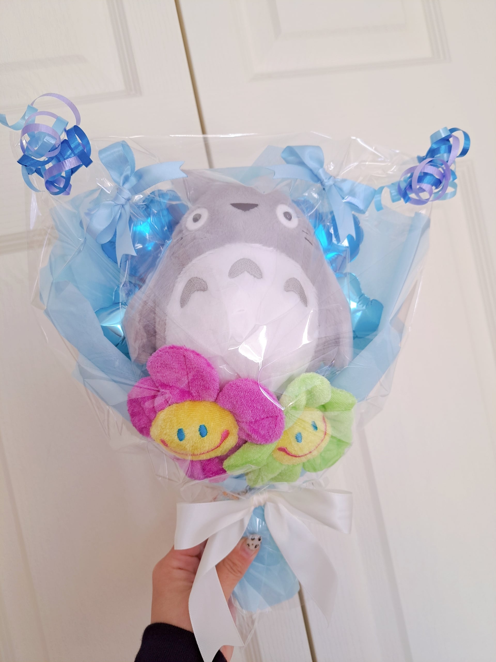 シナモロール プチバルーン入り ぬいぐるみブーケ お菓子ブーケ シナモロール プチバルーン入り ぬいぐるみブーケ お菓子ブーケ