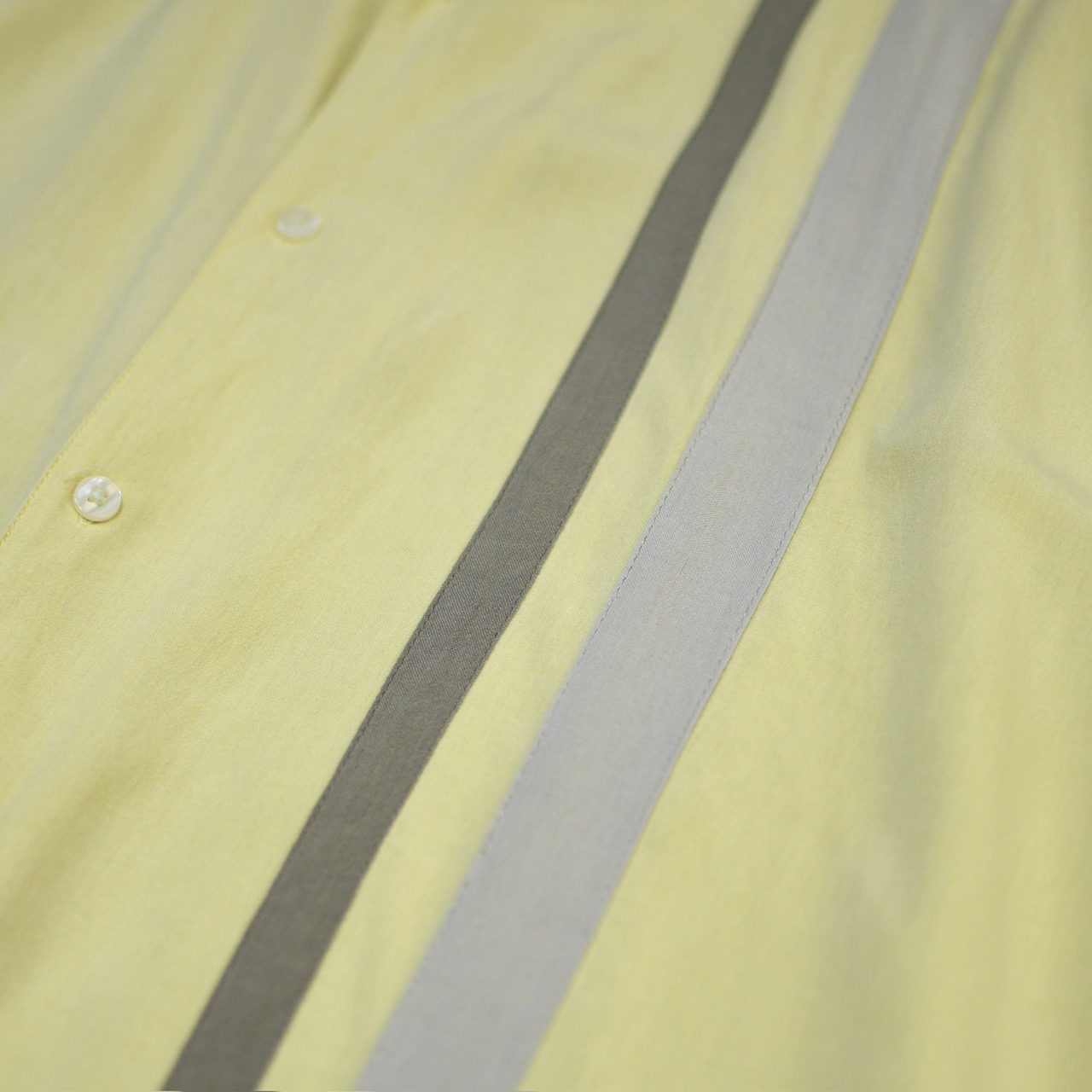 switching design silk open collar shirt