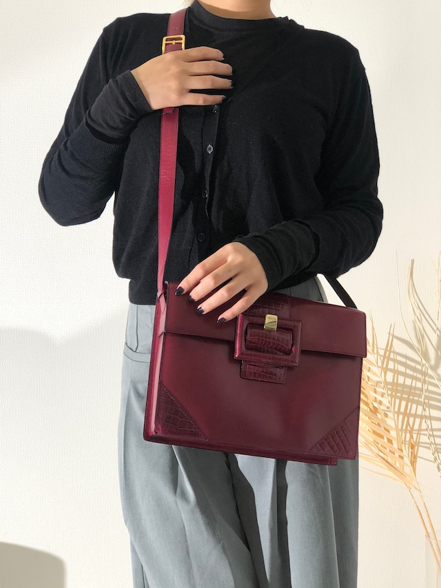 CELINE セリーヌ フロントベルト クロコ型押し ボックス ショルダーバッグ ボルドー vintage ヴィンテージ オールドセリーヌ wvxw4y