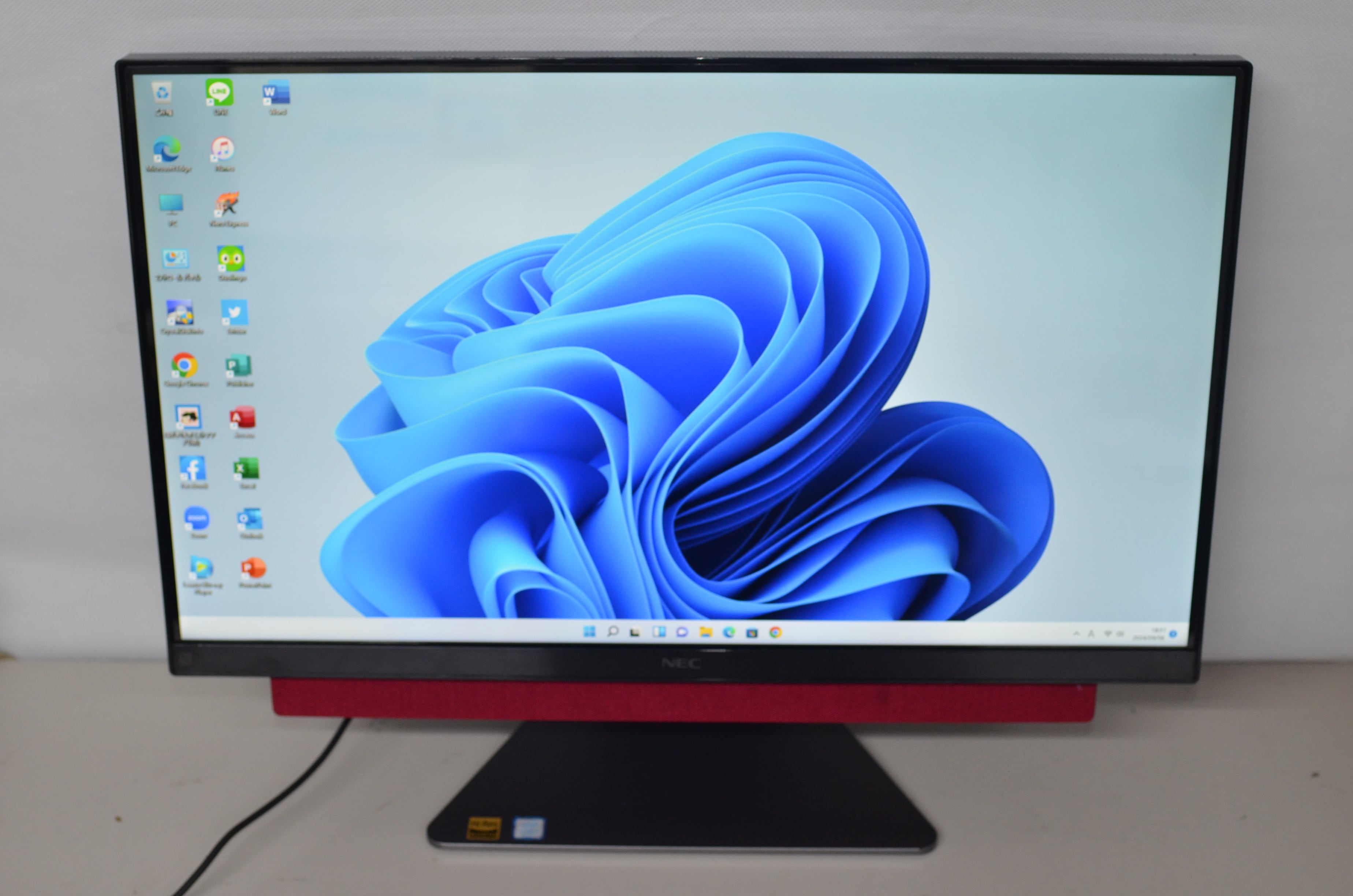 お値下げしました♪ Core i5? 一体型パソコン windows10 VN770/E NEC 