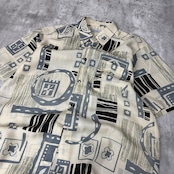総柄 半袖シャツ 柄シャツ 幾何学柄 アイボリー 暖色