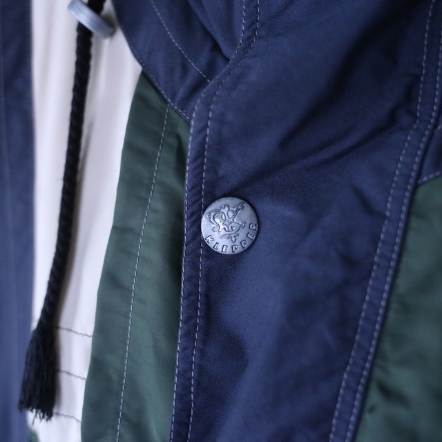 "刺繍" front and back sleeve taping design good coloring loose anorak