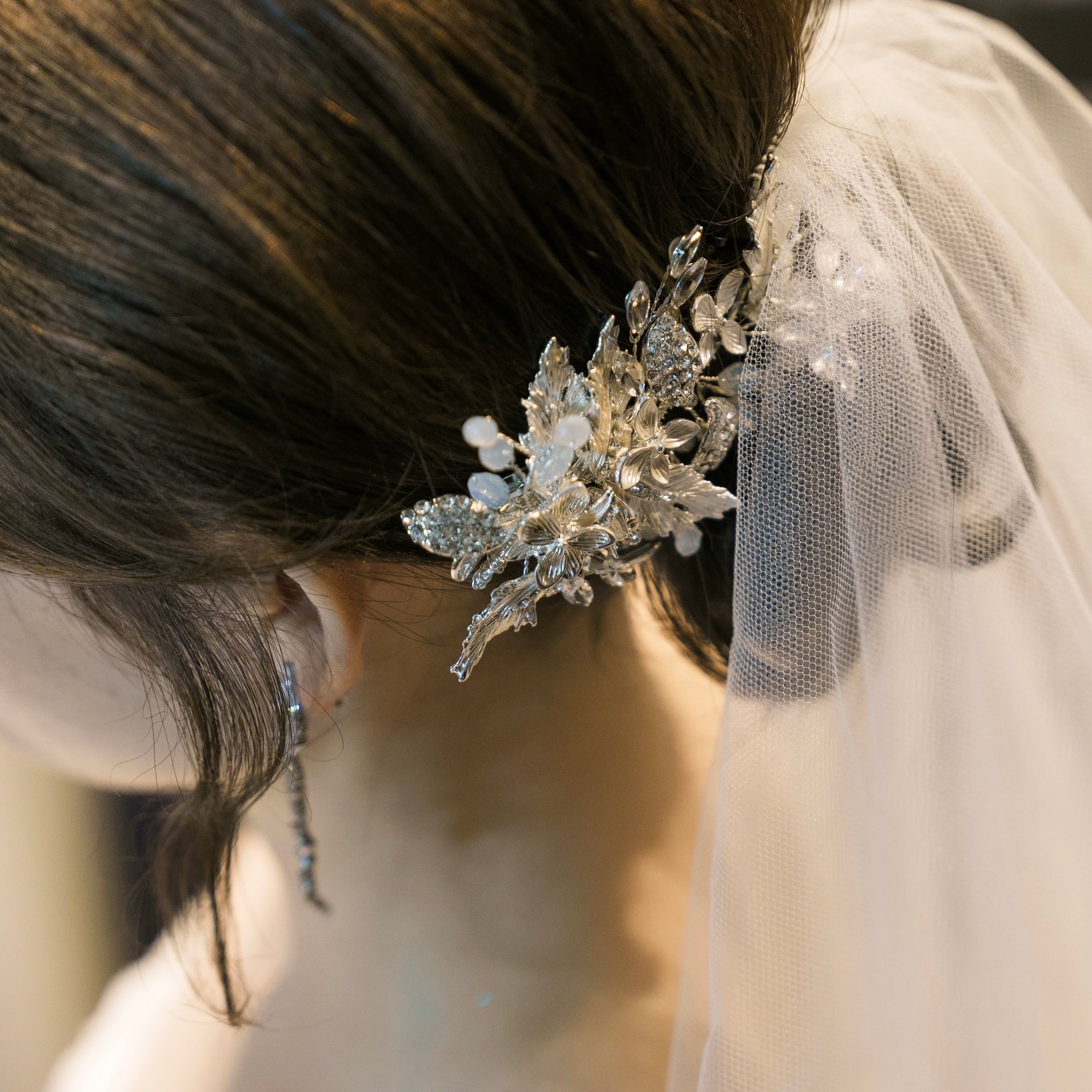 j9-hd29 ブライダルヘッドドレス ビジュー リーフ ボンネ | Ksmily