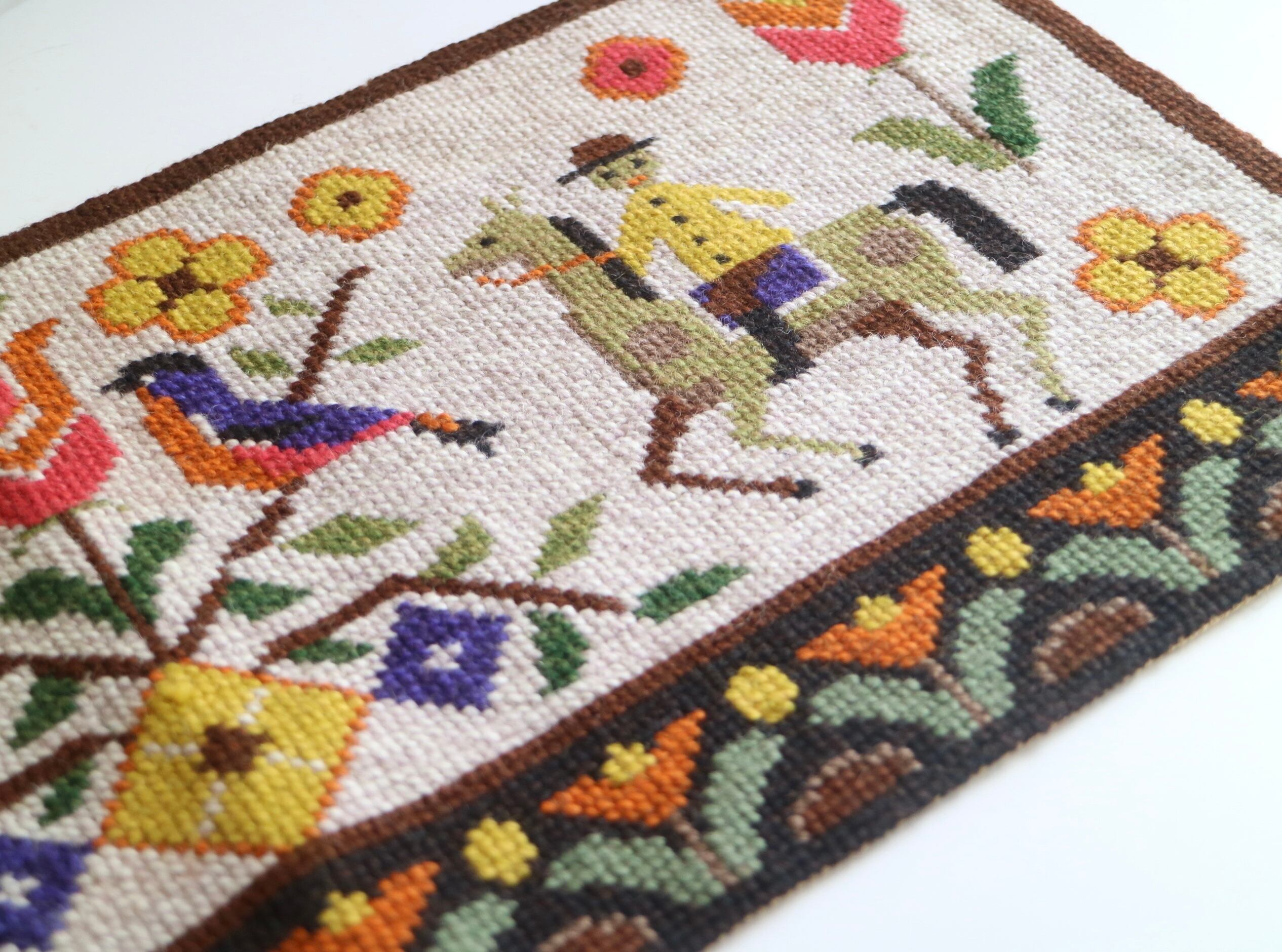 スウェーデンで見つけたツヴィスト刺繍のタペストリー No.6767