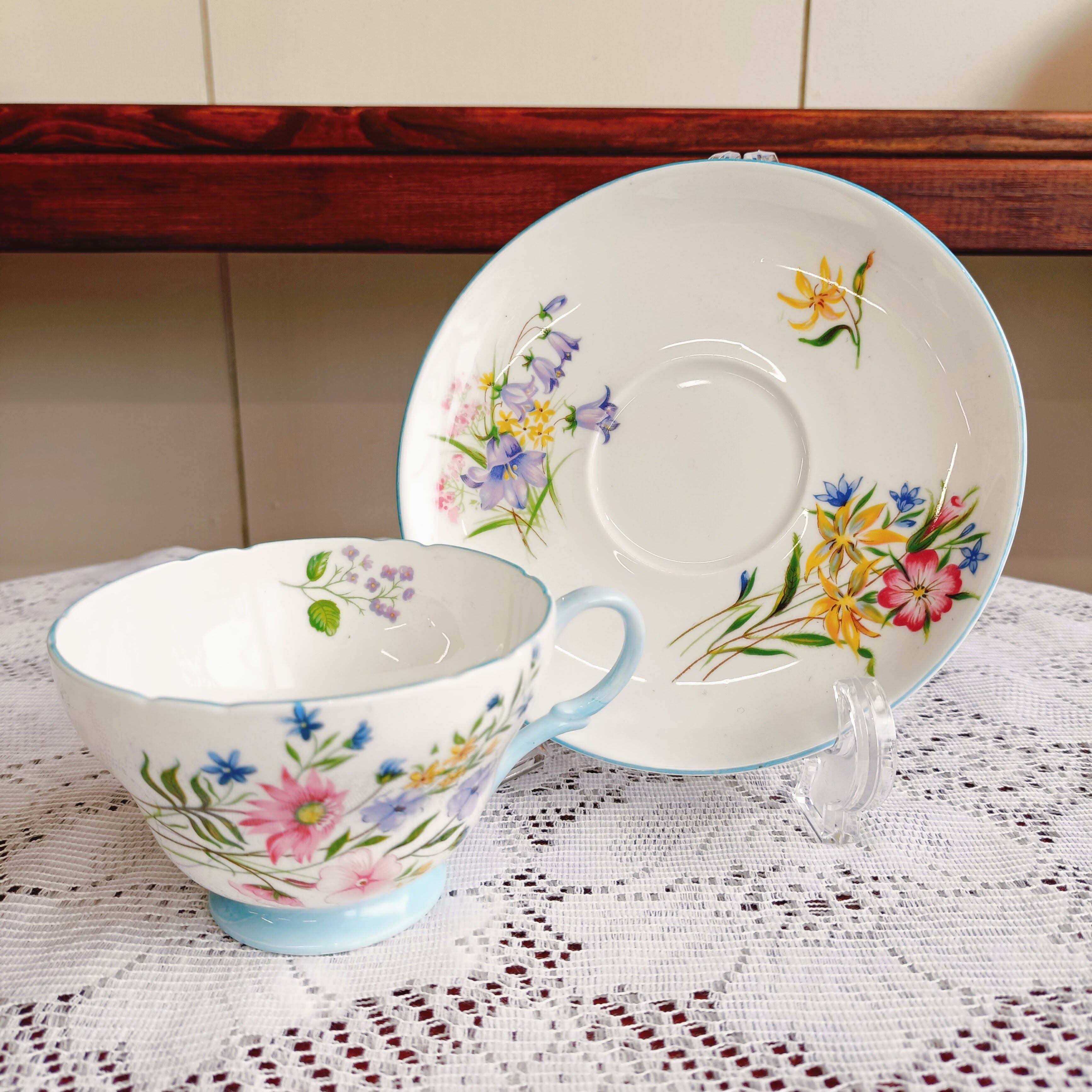 ウェディングリング チュリーン アースンウェア 英国製 手描き