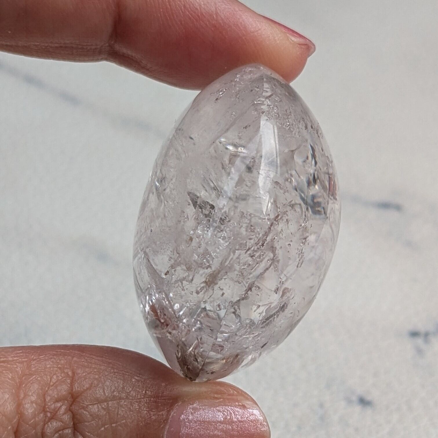 エレスチャルクォーツ（水入虹り） エレスチャルクォーツ 水入り(気泡入り)パーム | iris imrama stone