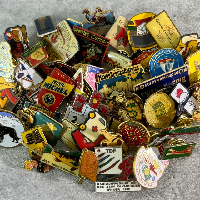 50個  フランス雑貨 ヴィンテージ  ピンバッジ ピンズ France pins  Pin badge vintage 古着 通販 リメイク ブローチ  アタッチメント付属 雑貨 2206043_2506011_31