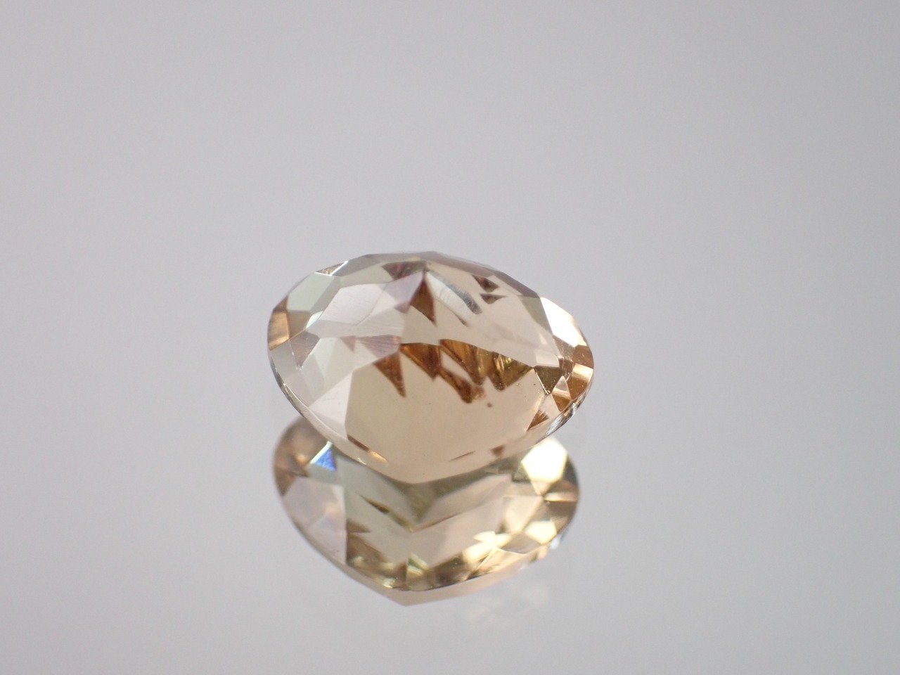 シトリン（ハートカット）　2.16ct　[C13‐612]