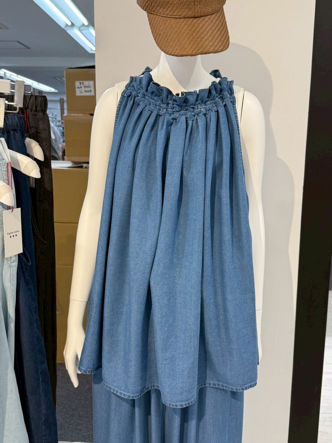 Dignite Collier 80268228 編み込みフレアブラウス