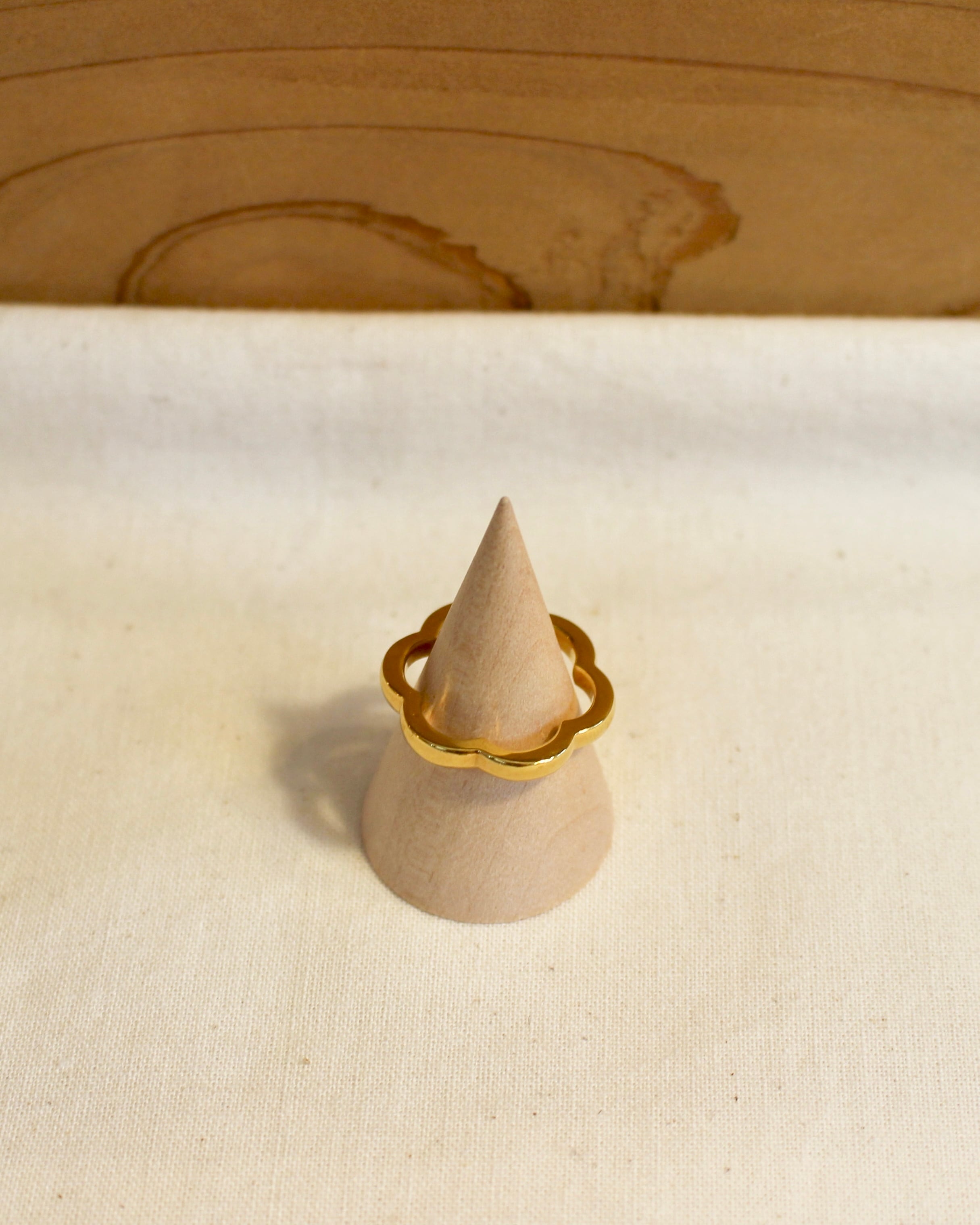 PLOW/flower line ring