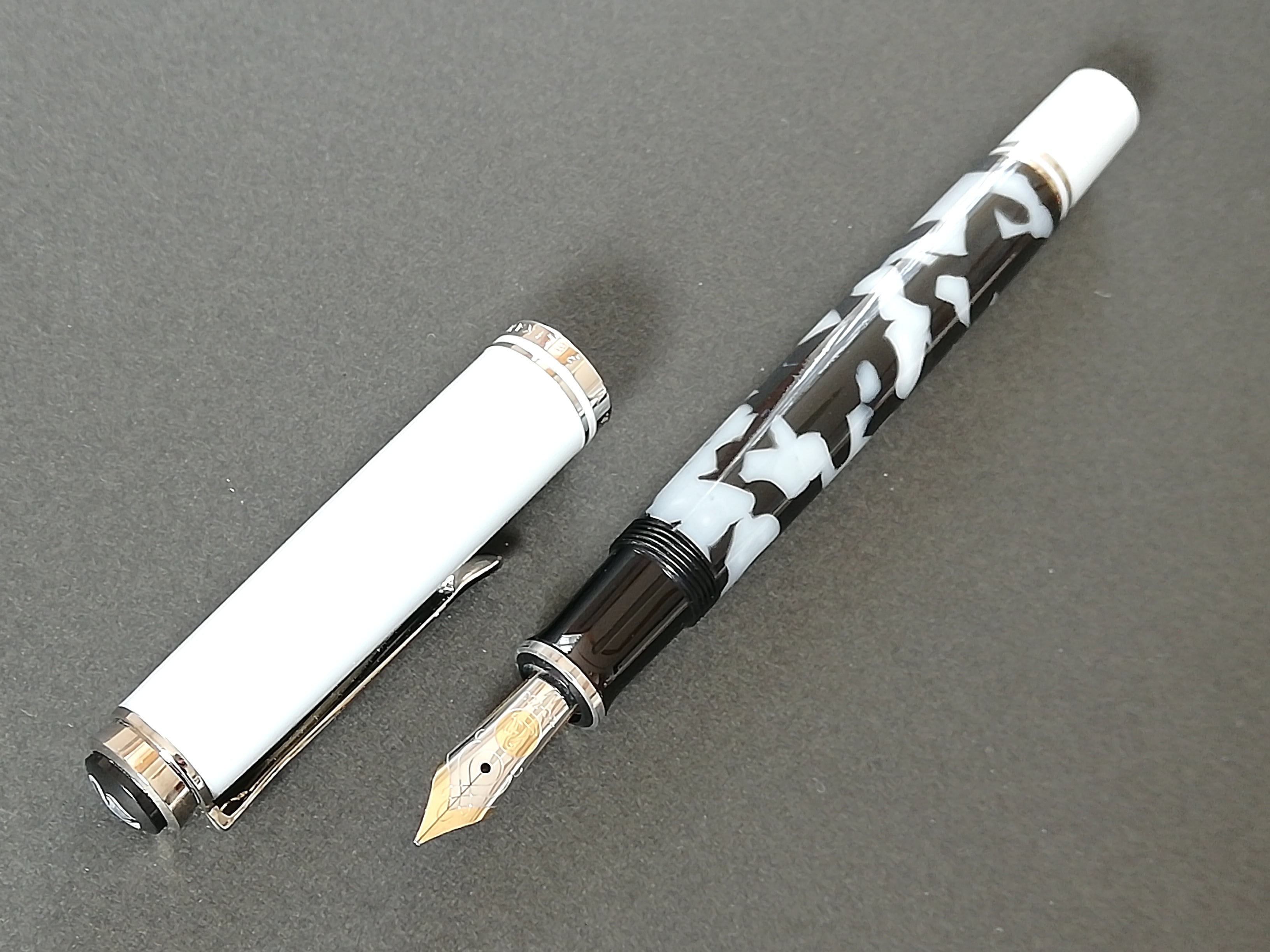 2003 ペリカン M620 ニューヨーク Pelikan M620 New York （中字