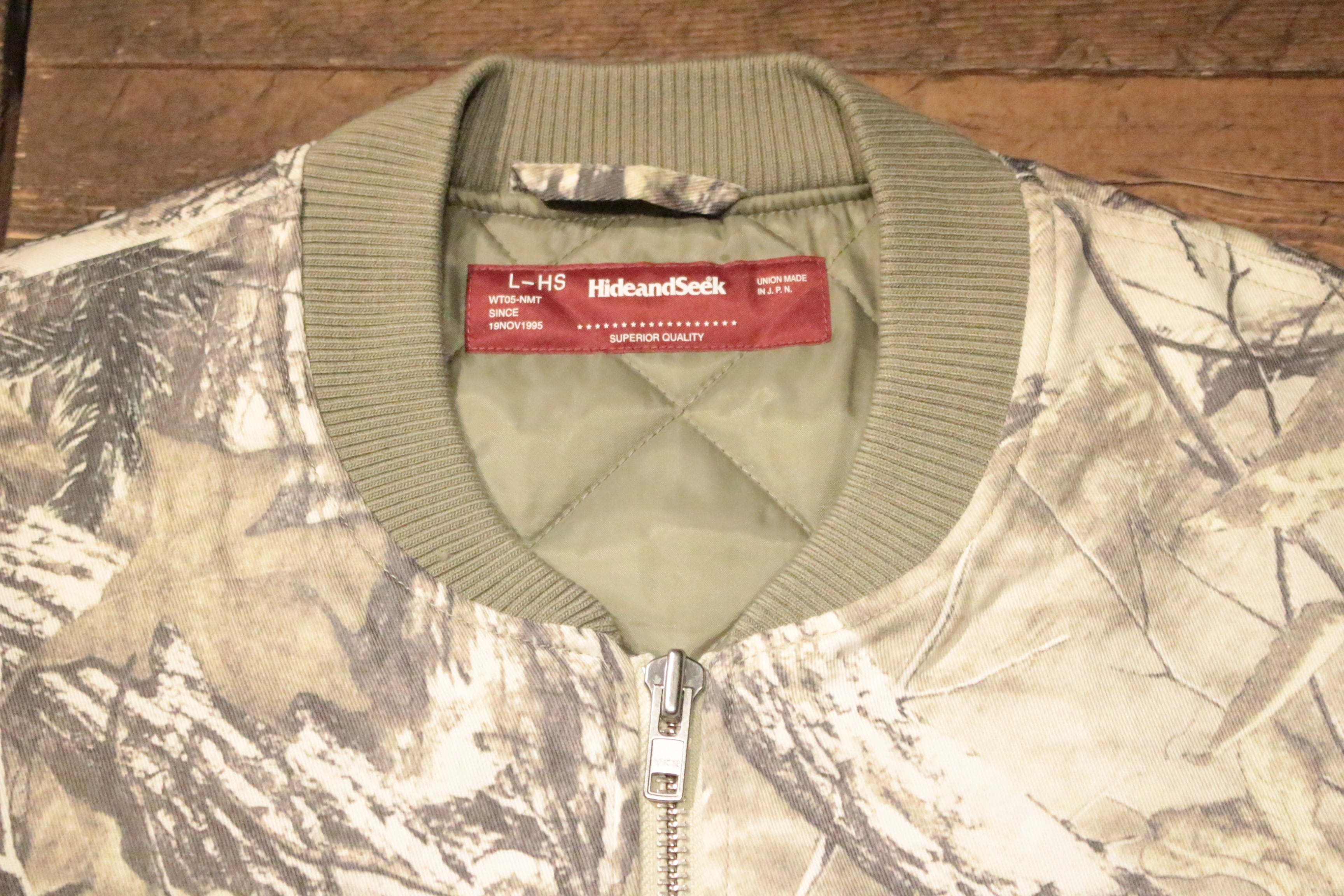 HIDE AND SEEK】Camo Zip Work Vest -BEIGE CAMO（ハイドアンドシーク