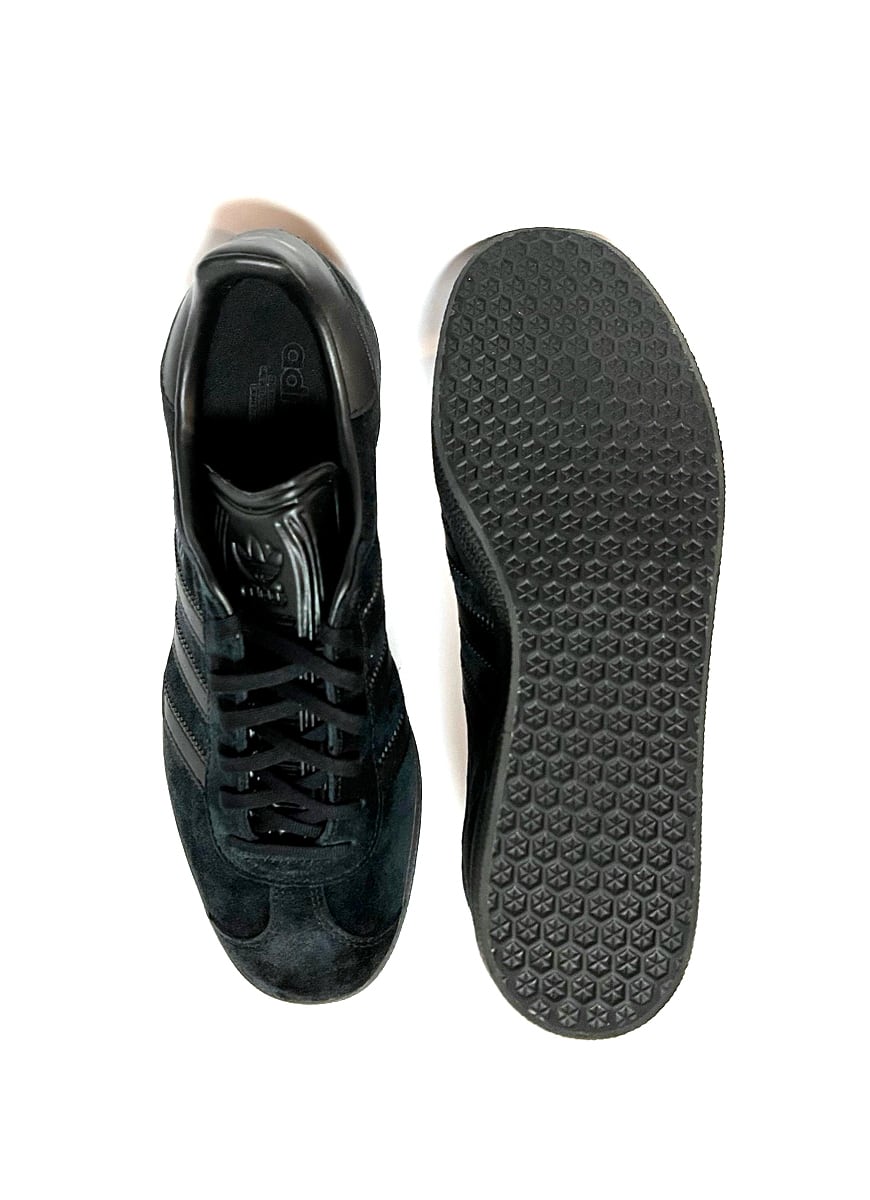adidas Originals GAZELLE “Triple Black” 【 国内完売モデル 】CQ2809 | Nicoスニ
