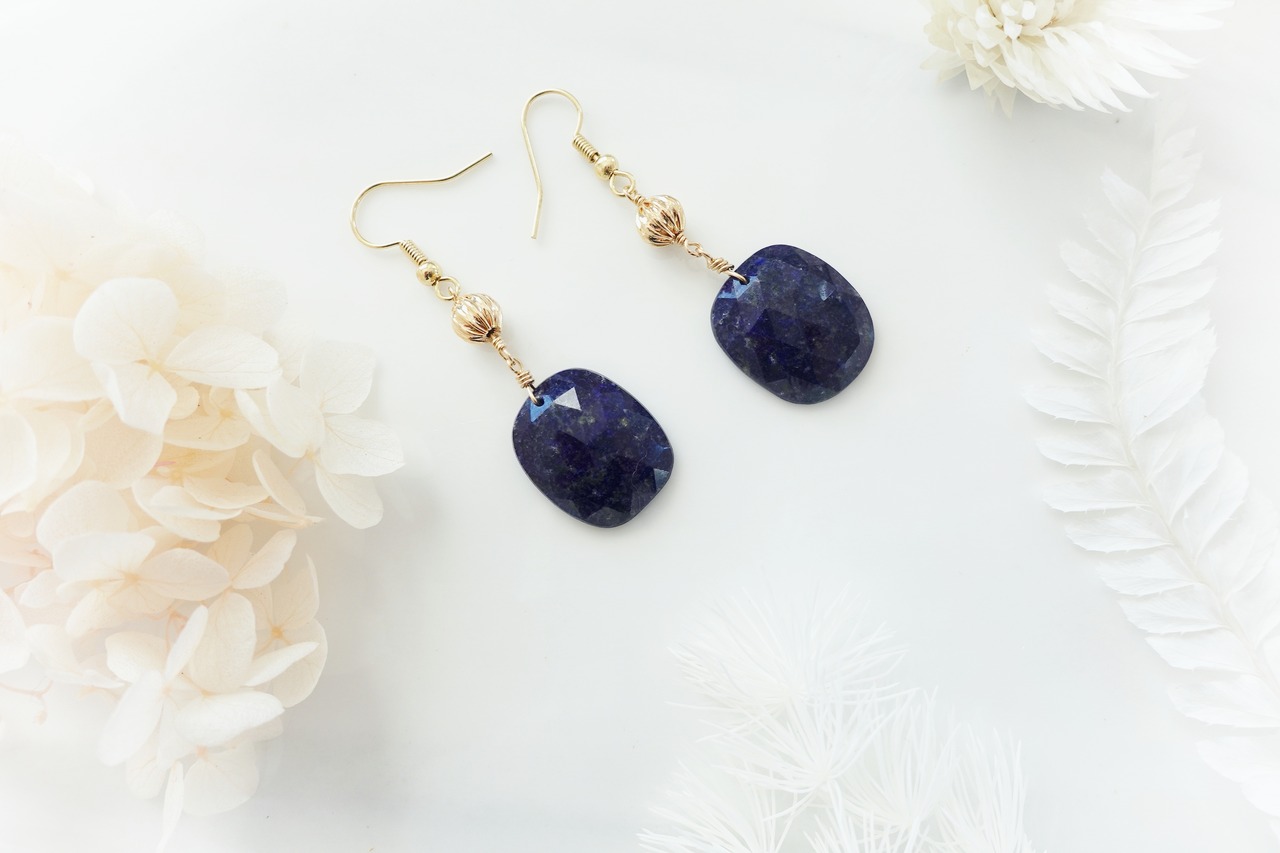 《ミニジュエリーシリーズ》ラピスラズリピアス（単品）