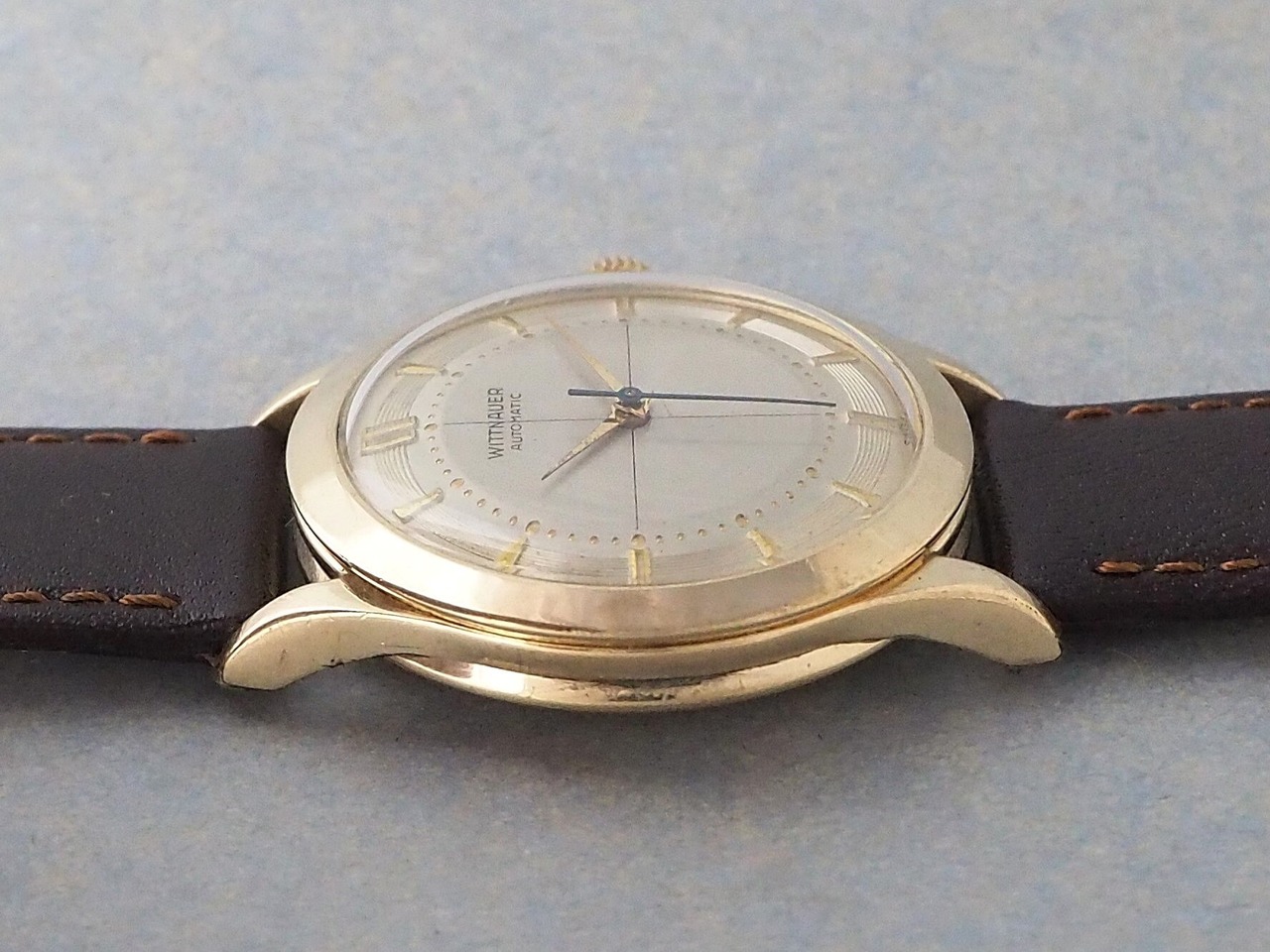 2308-4126> WITTNAUER | L o