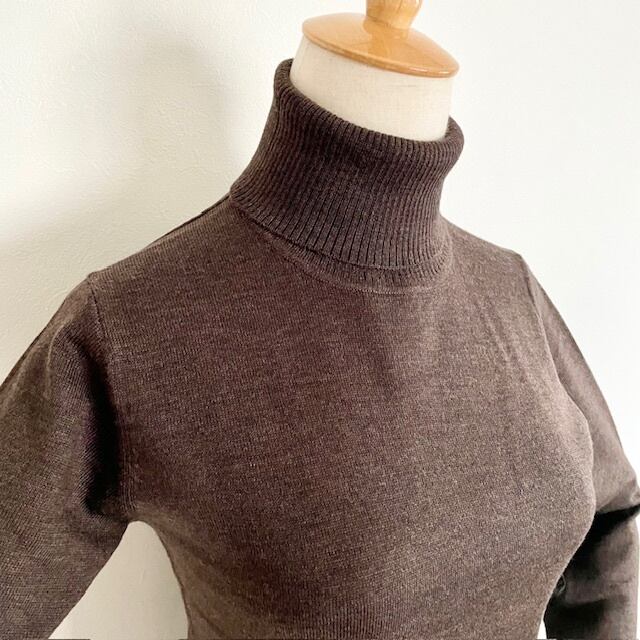 イタリアンメリノウール タートルネックセーター モカブラウン