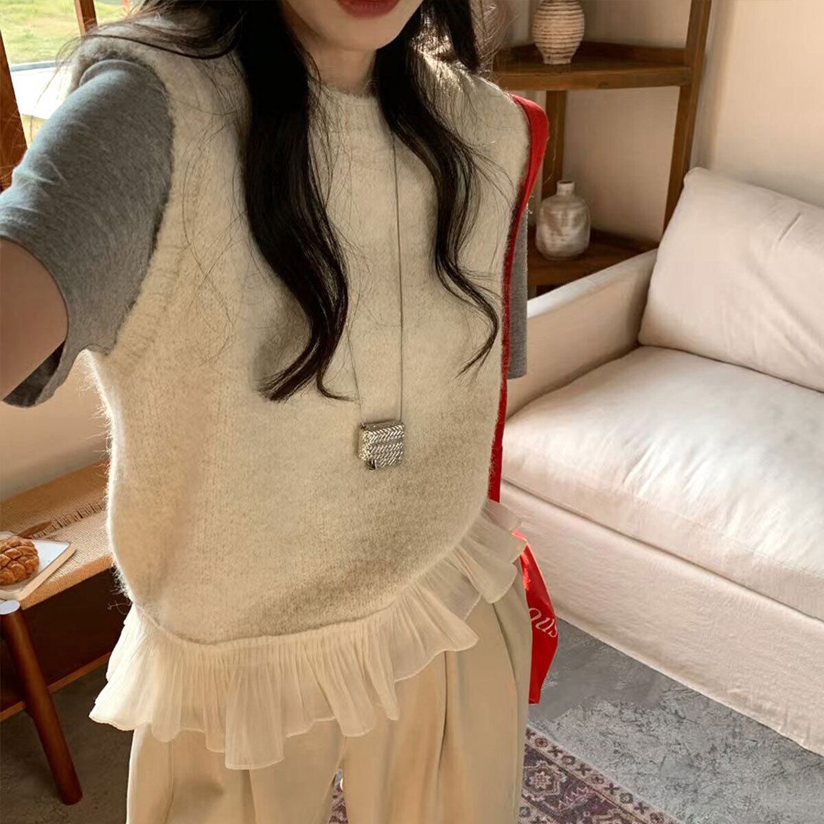 裾フリル ニット ベスト レディース 春秋冬 韓国 ジレ きれいめ 大人 かわいい 重ね着 レイヤード セーター ノースリーブ カジュアル プリーツフリル チョッキ 大人可愛い 大人女子