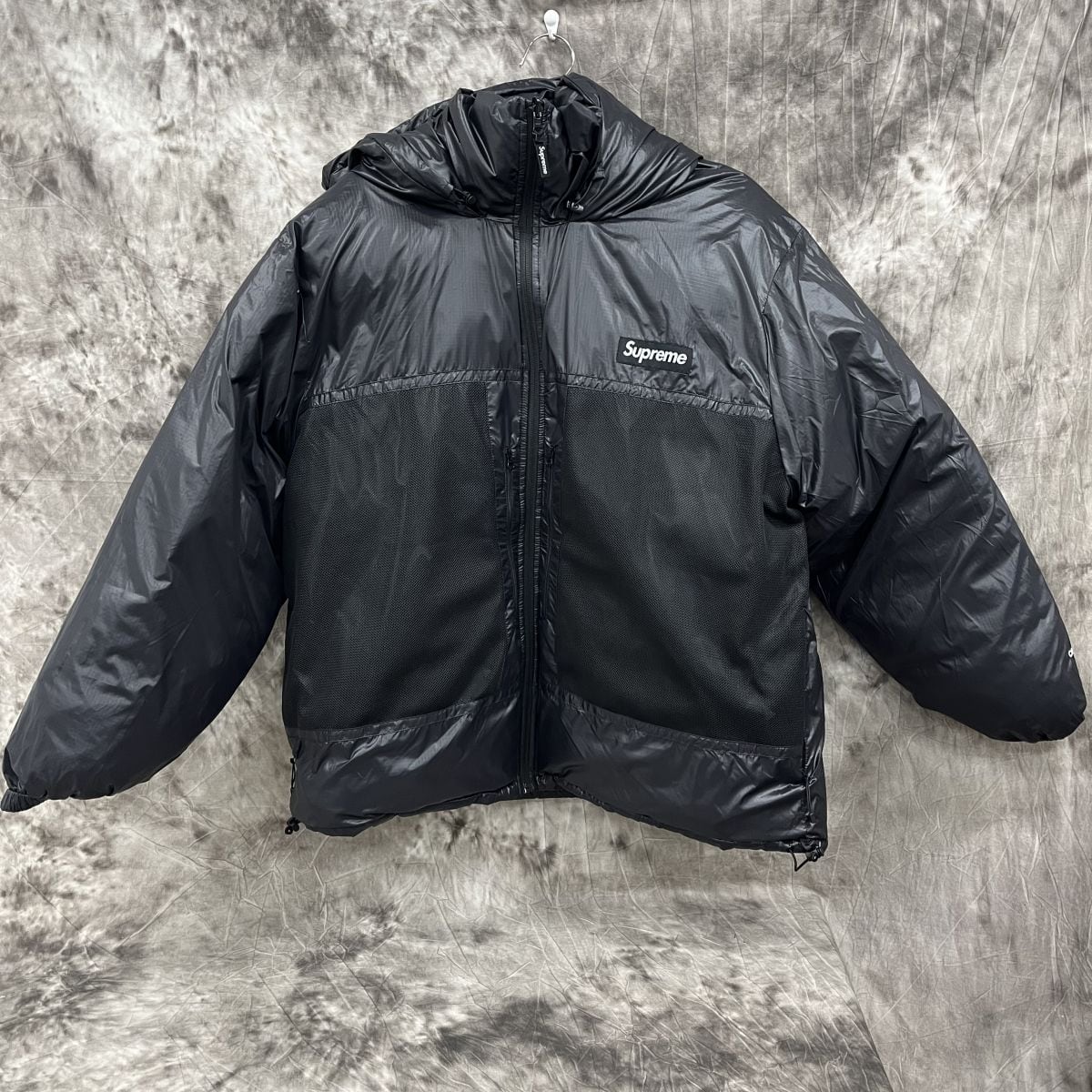 SUPREME シュプリーム 21AW Featherweight Down Jacket フェザーライトウェイトダウンジャケット アームロゴ入りデザインジップアップアウター シルバー