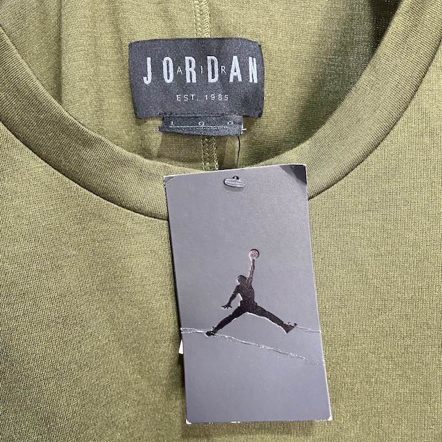 タグ付き未使用品　JORDANジョーダン　ブレッドテックTシャツ　カーキ　L