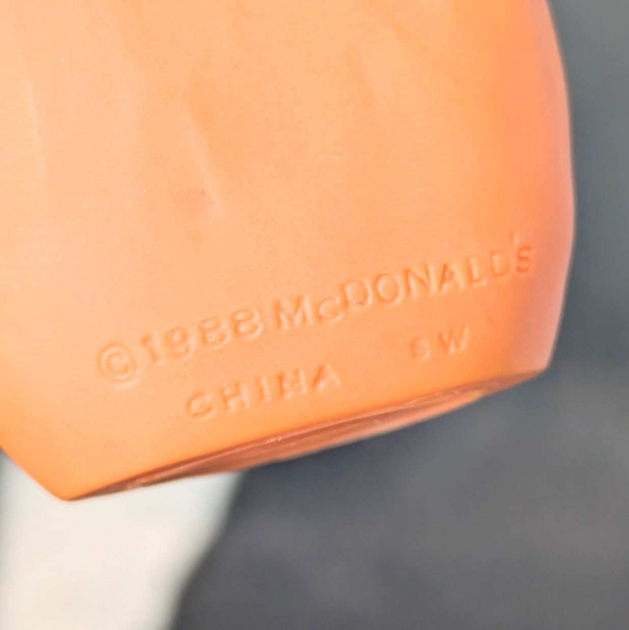 ☆VINTAGE 1988☆【 McDonald's / マクドナルド 】 米マクドナルドミールトイ1988 / 『 Corny / コーニー 』McNUGGET BUDDIES / マックナゲット バディーズ 〚アメリカン雑貨 アメトイ〛