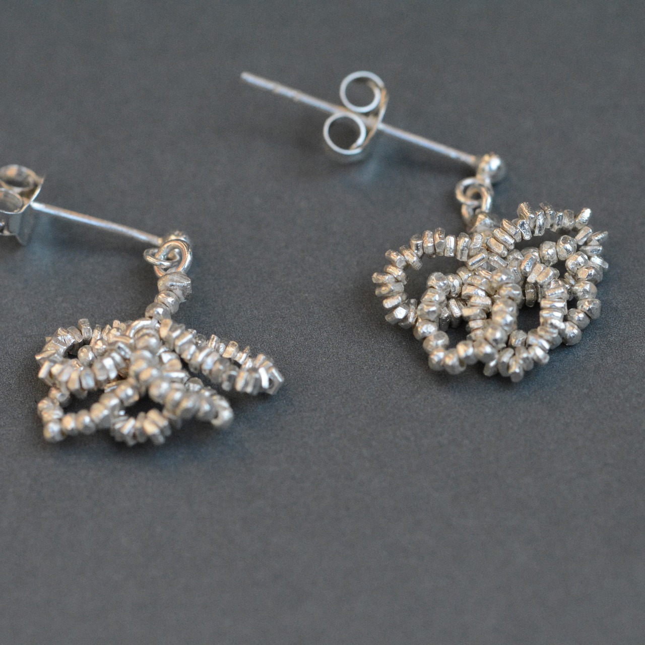 petal ピアス・イヤリング シルバー