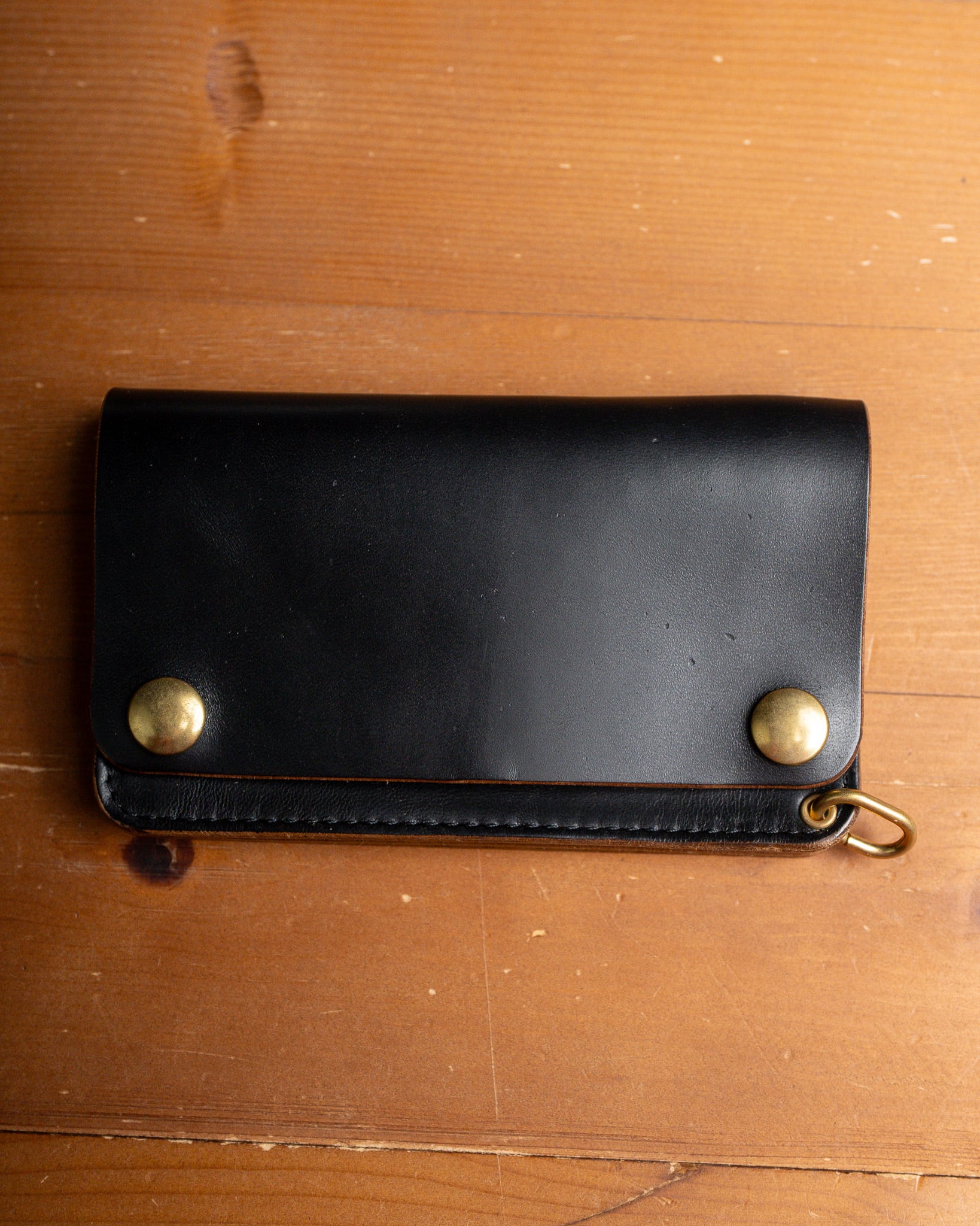 Additive and Line】Middle Tracker Wallet TWM-004 Maryam Horse Butt