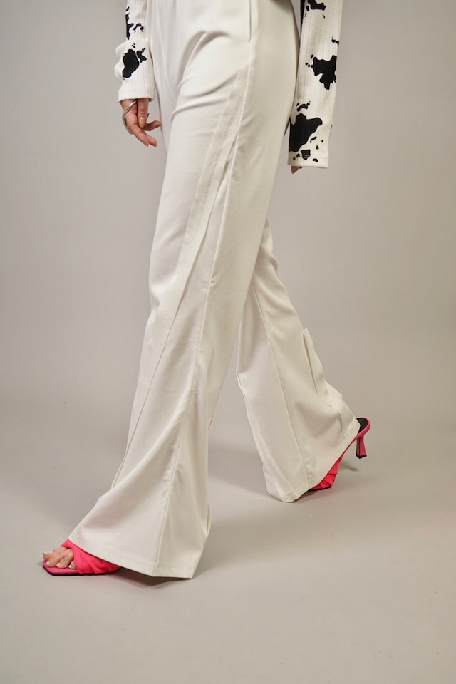 STITCH FLARE PANTS  (WHITE) 2105-594-HK51