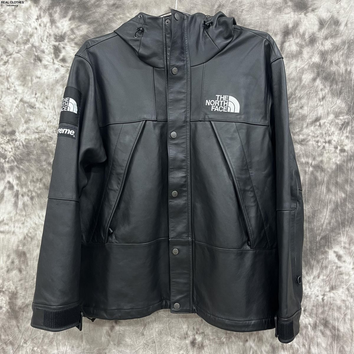 M Supreme North Face Mountain Jacket 黒