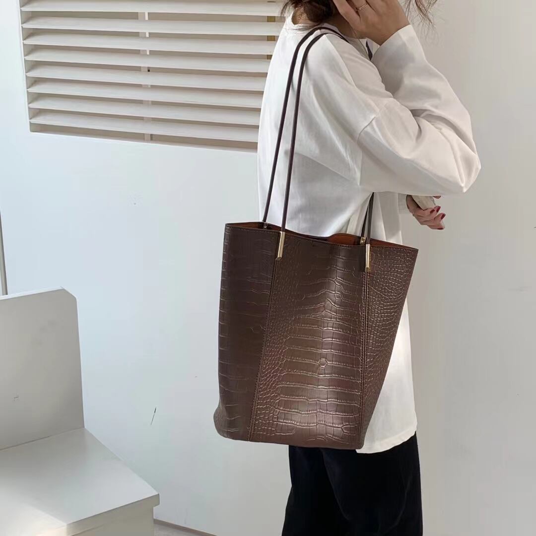 細ストラップ　トートバッグ　AS49-1411