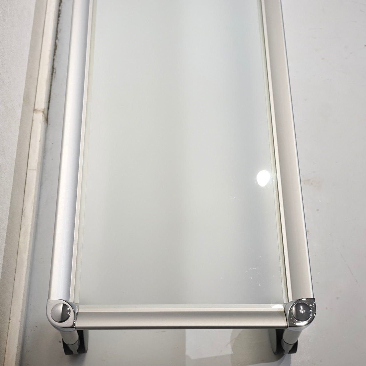 rede guzzini グッチーニ SISTEMA HELSINKI ヘルシンキ ローテーブル ガラステーブル キャスター付き センターテーブル リビングテーブル イタリア製 モダン ミニマル ホテルライク