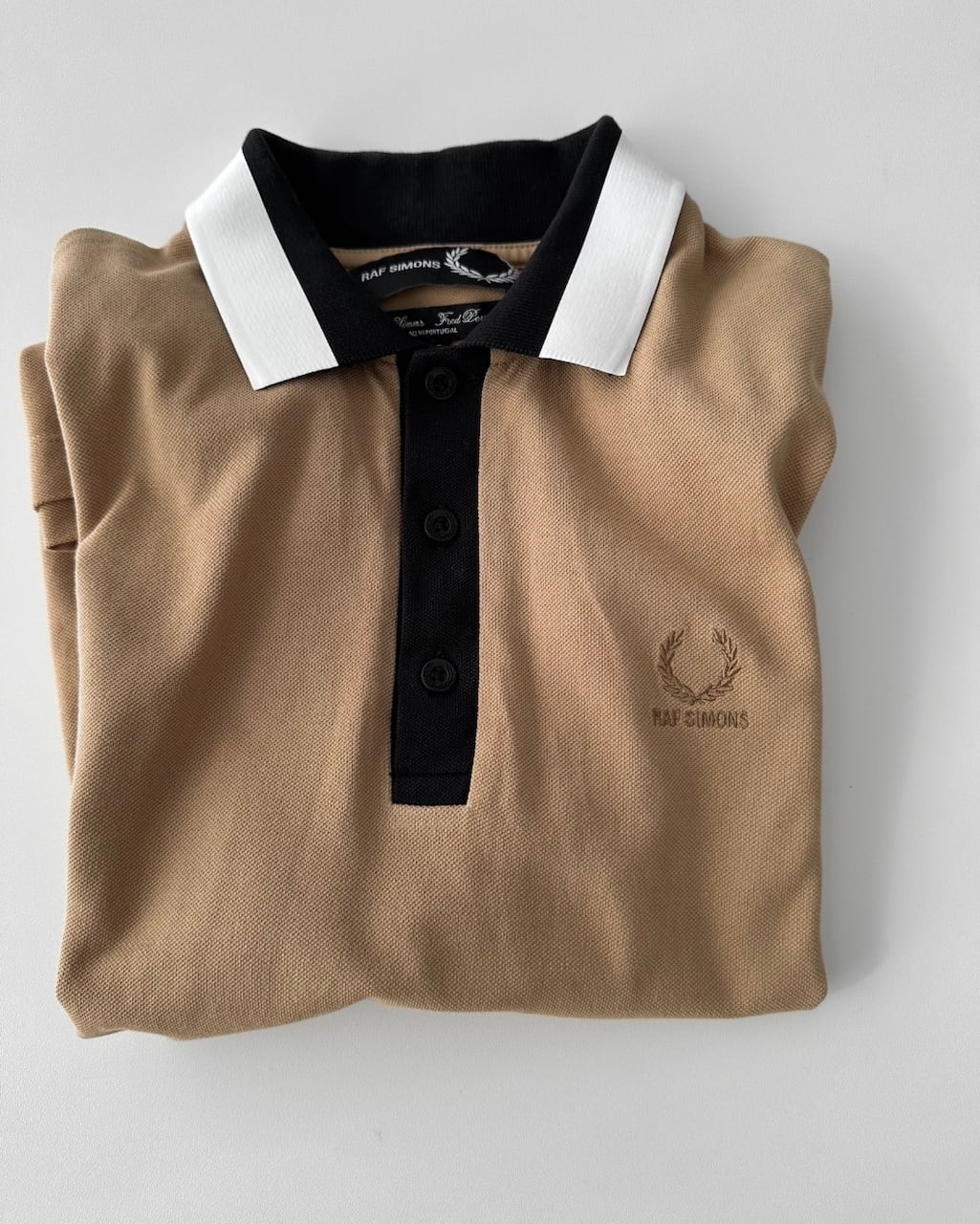 RAF SIMONS × FRED PERRY SSポロシャツ Fred Perry Men's x Raf Simons Embroidered Oversized Polo Shirt in