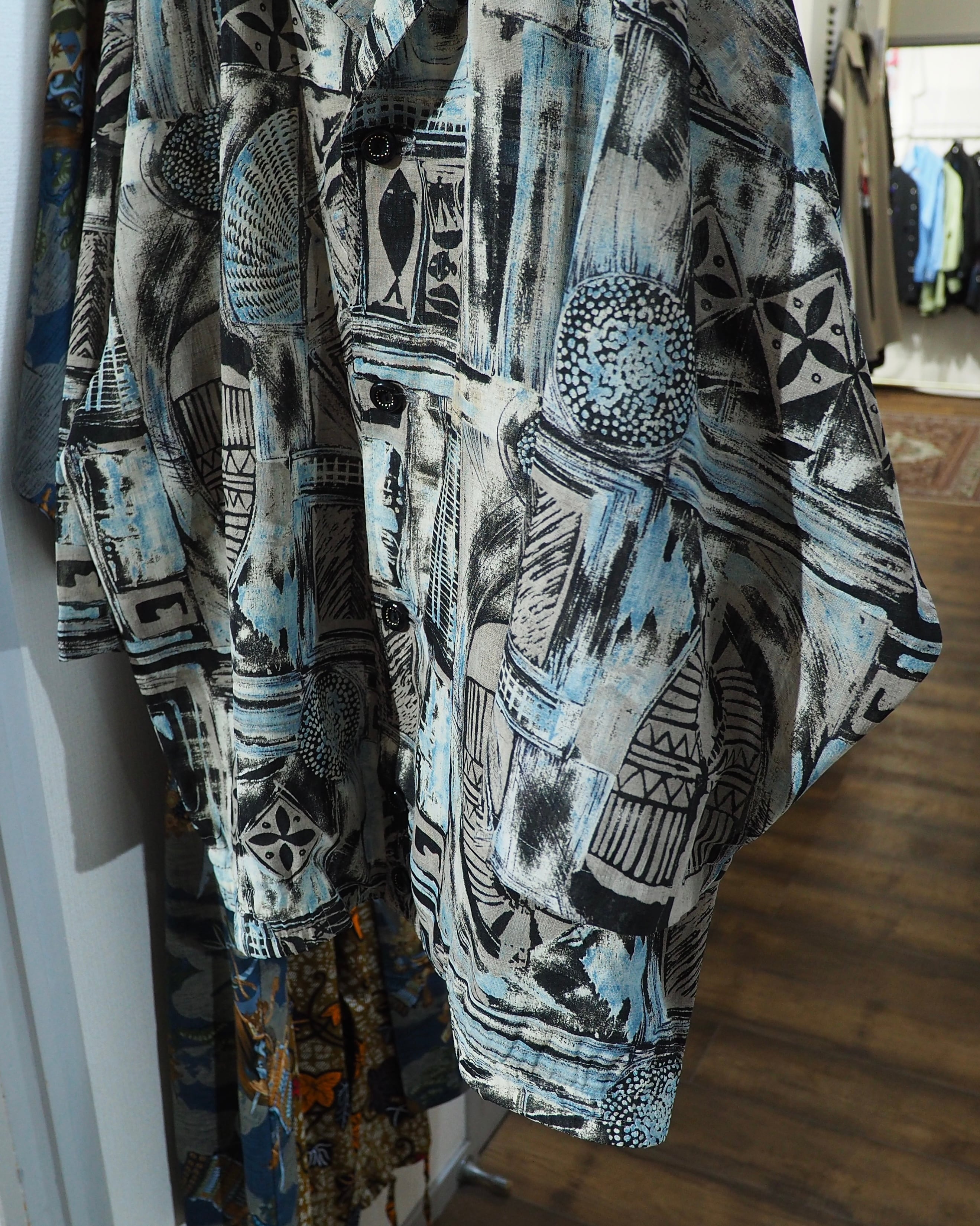1980 - 90s Cold tone Ink painting vintage loose SS Open collar Shirt