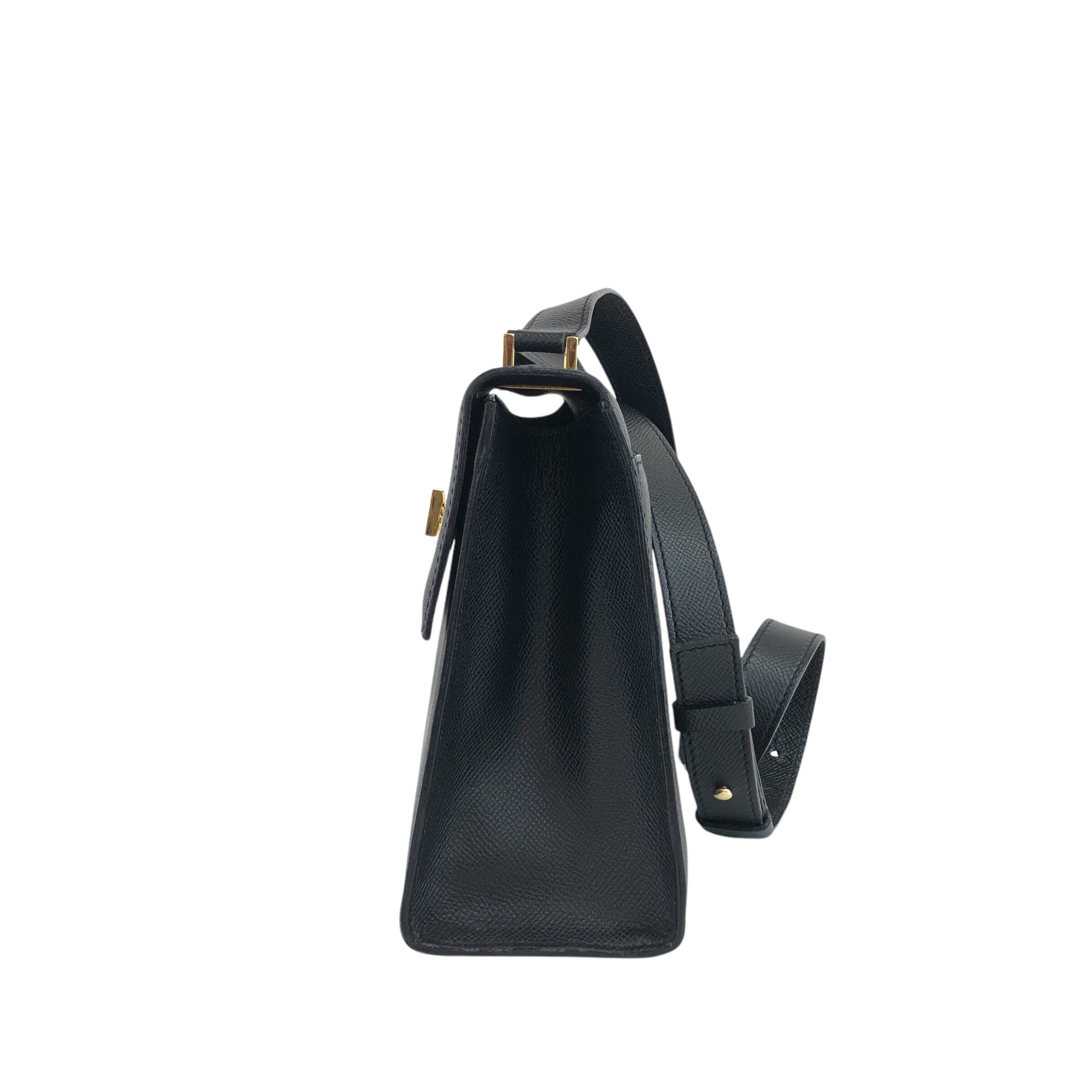 レトロなセリーヌバック CELINE セリーヌ ショルダーバッグ ブラック ターンロック レザー 型