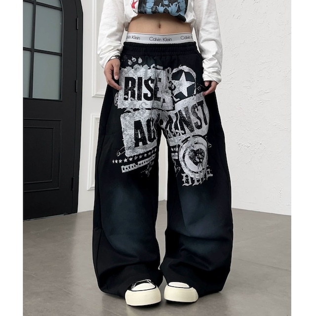 グランジグラフィックルーズフォルムカーブスウェットパンツ 2col R02540