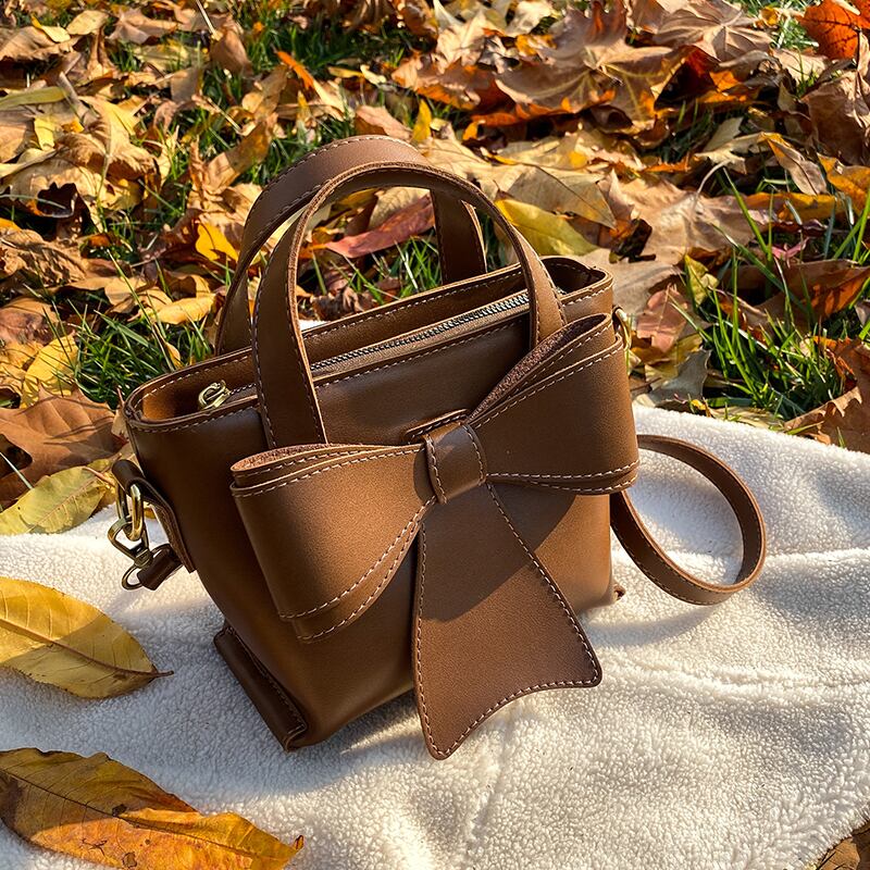 レッドスタンダードミニオータムウィンターリボンワンショルダー レトロ 秋物 冬物 ミニバッグ Tiancai_Wing_Bag9024689703