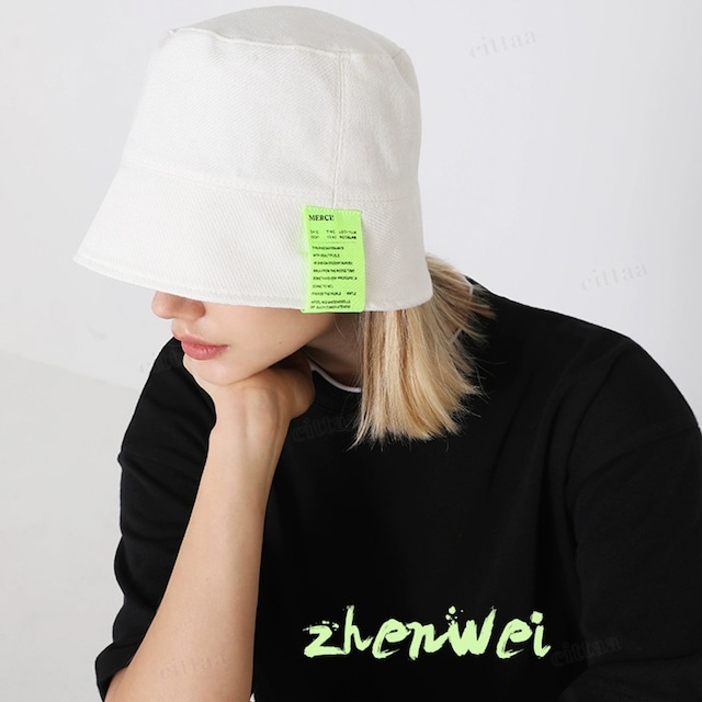 【返品不可】★訳ありアウトレット商品★C-143　2025春新作♡ネオンカラーラベル付きバケットハット　ホワイト