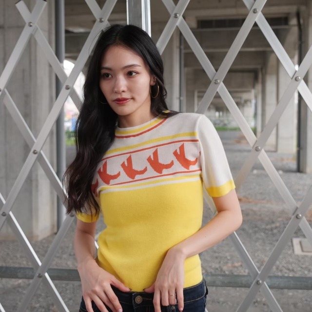 Side kicks | sweater tops