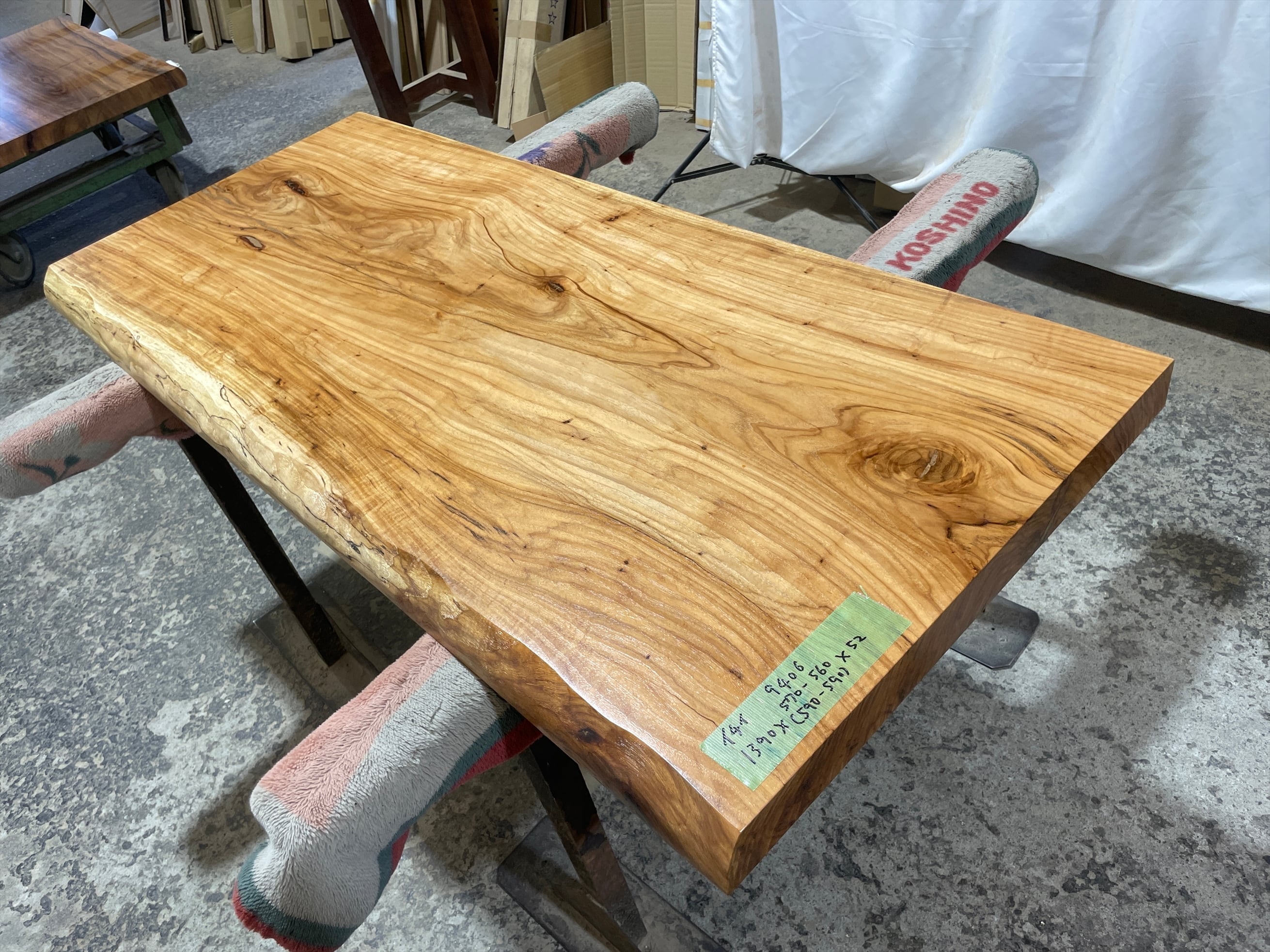 デスク | 銘木無垢材一枚板の来宝綜合銘木工業株式会社オンラインストア