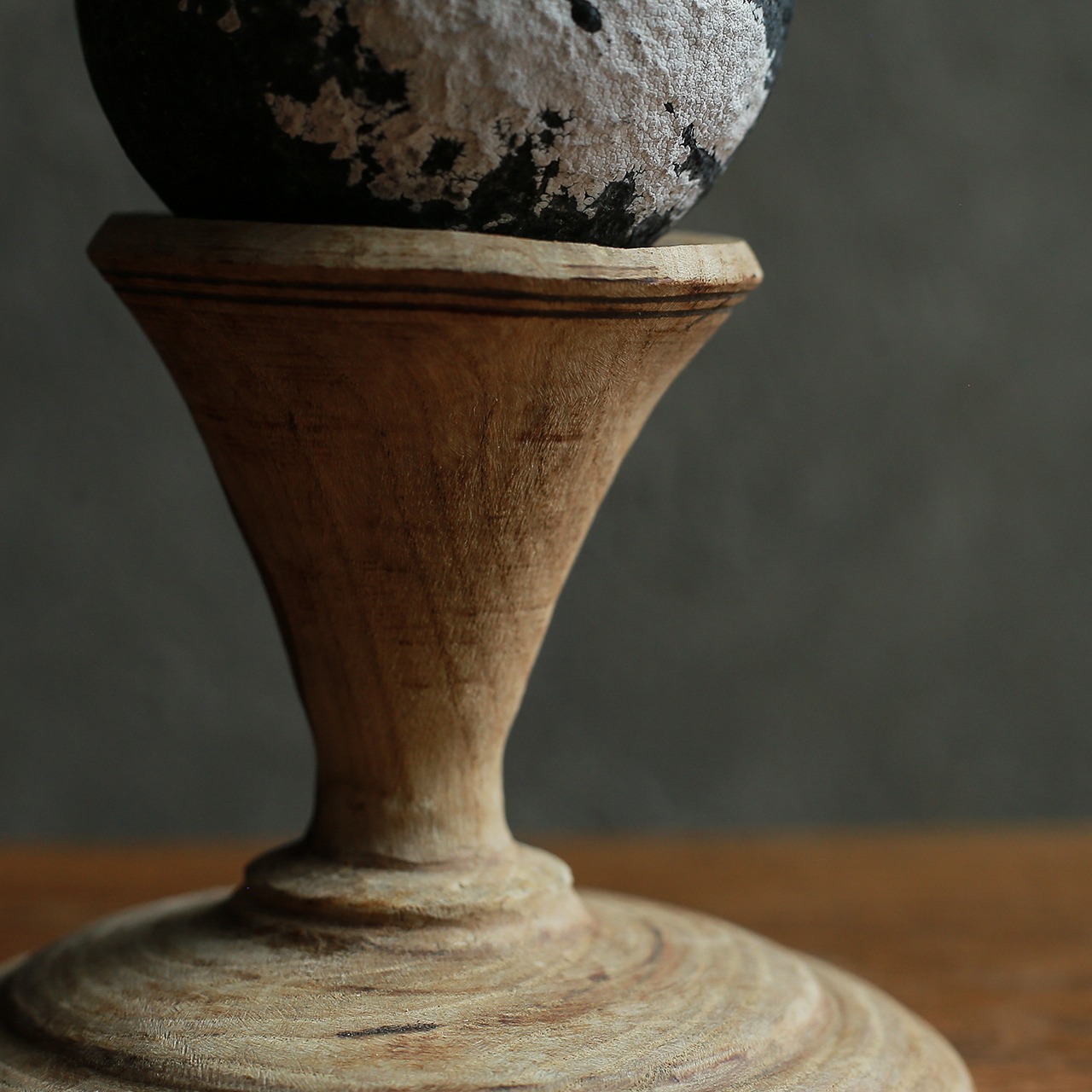 【 MEGURI series 】地球を駆ける馬