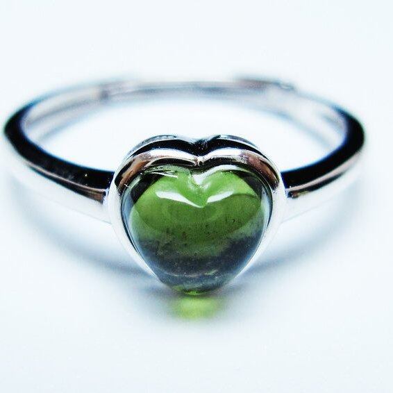 モルダバイト リング モルダウ石 指輪 ハート フリーサイズ 13号 一点物 メール便可 [M便 1/20] 199-669