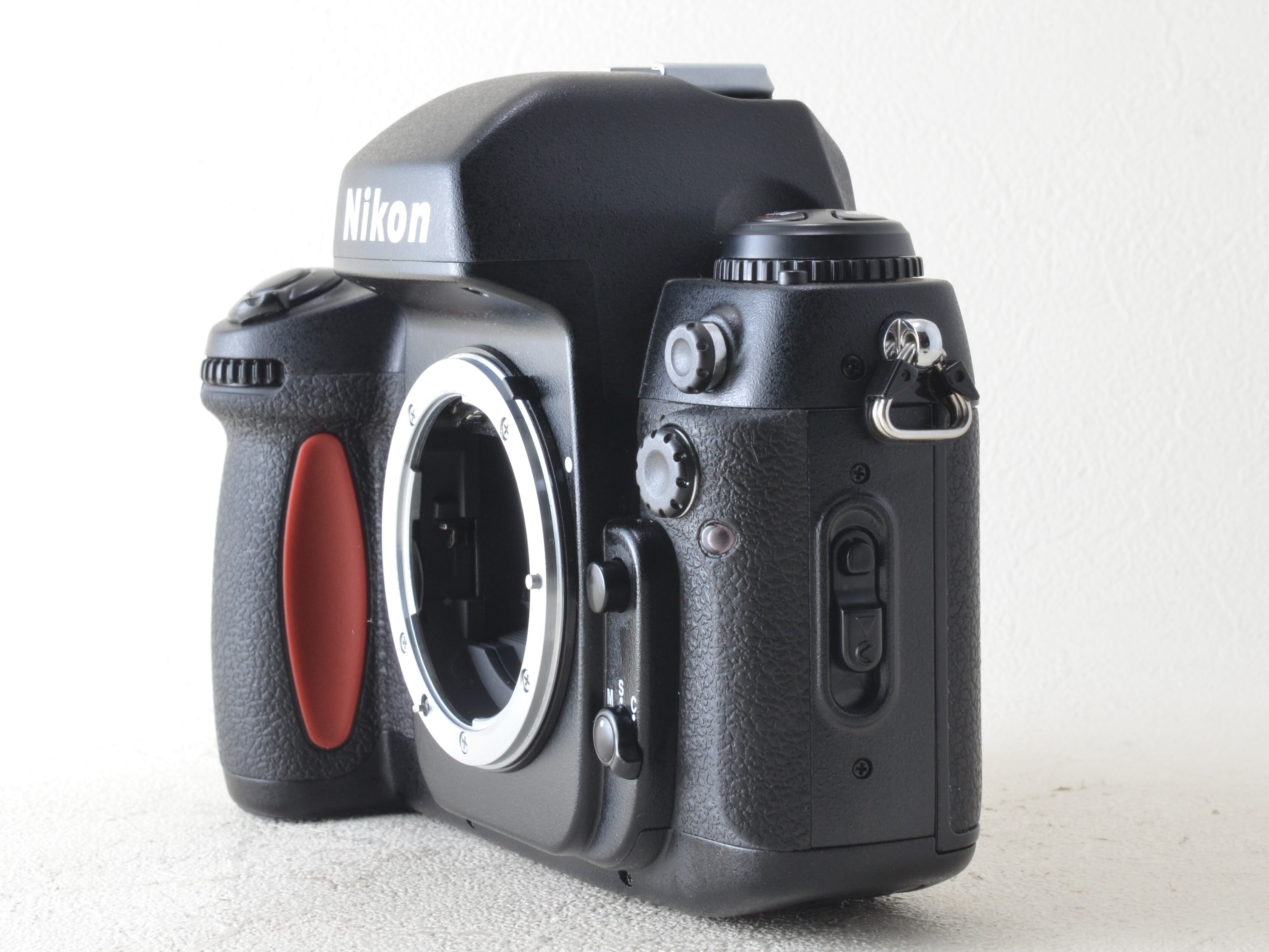 Nikon F100 ボディ ニコン（52555） | サンライズカメラーSunrise Cameraー
