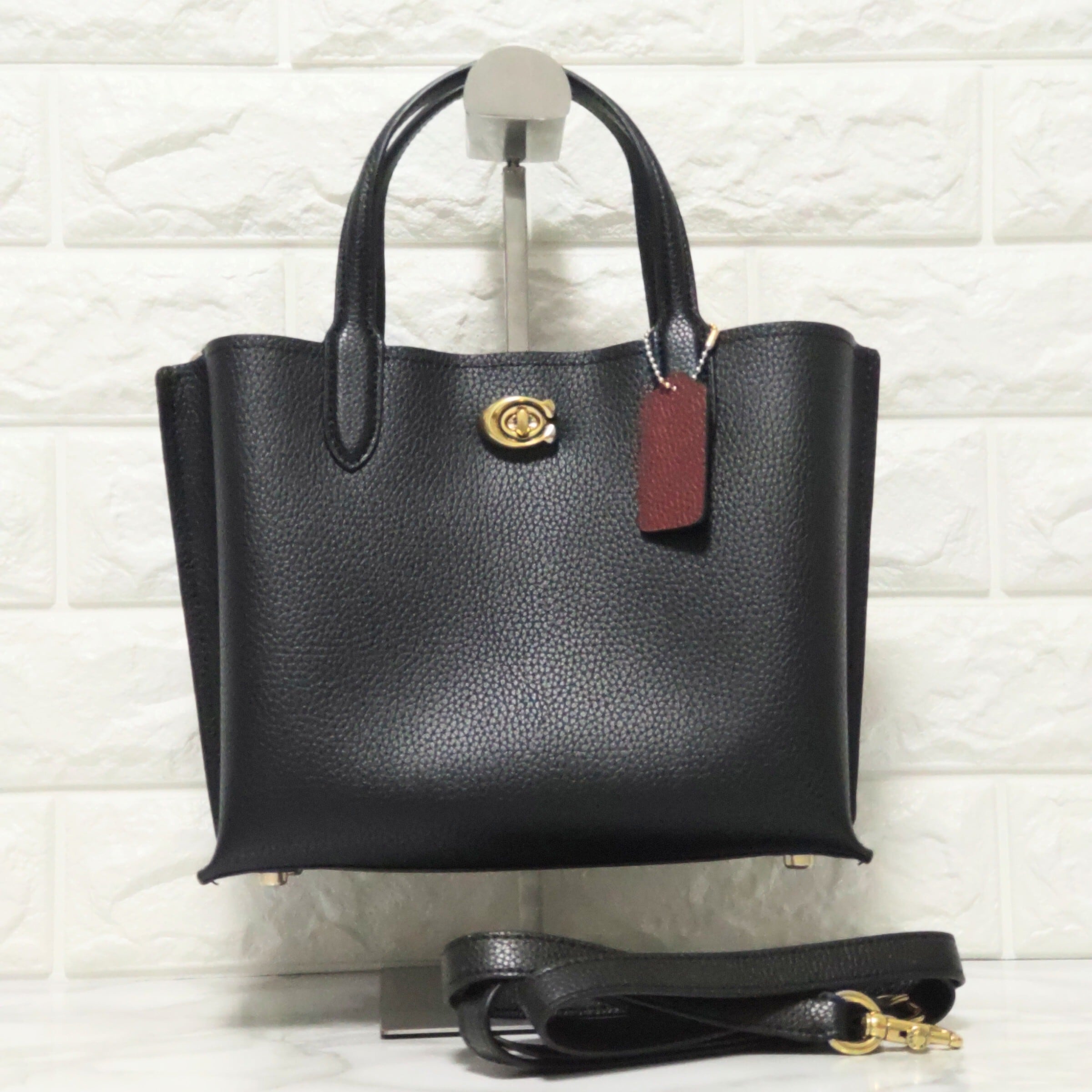 COACH コーチ ウィロウ トート ブラック 黒 斜め掛け クロス COACH コーチ ウィロウ トート ブラック 黒 斜め掛け クロス
