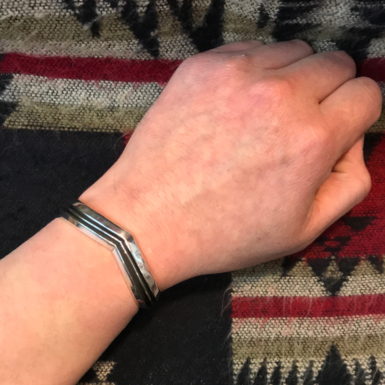 TOM HAWK / 2ライン バングル / NAVAJO ナバホ インディアン  