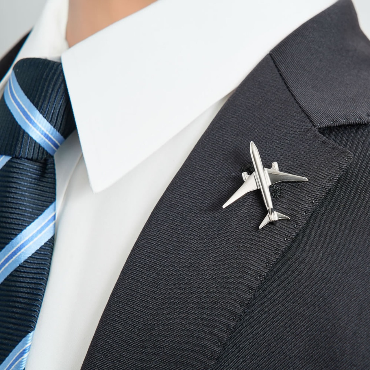 インコネル製 飛行機 高級ピンバッジ（大）航空機 アクセサリー