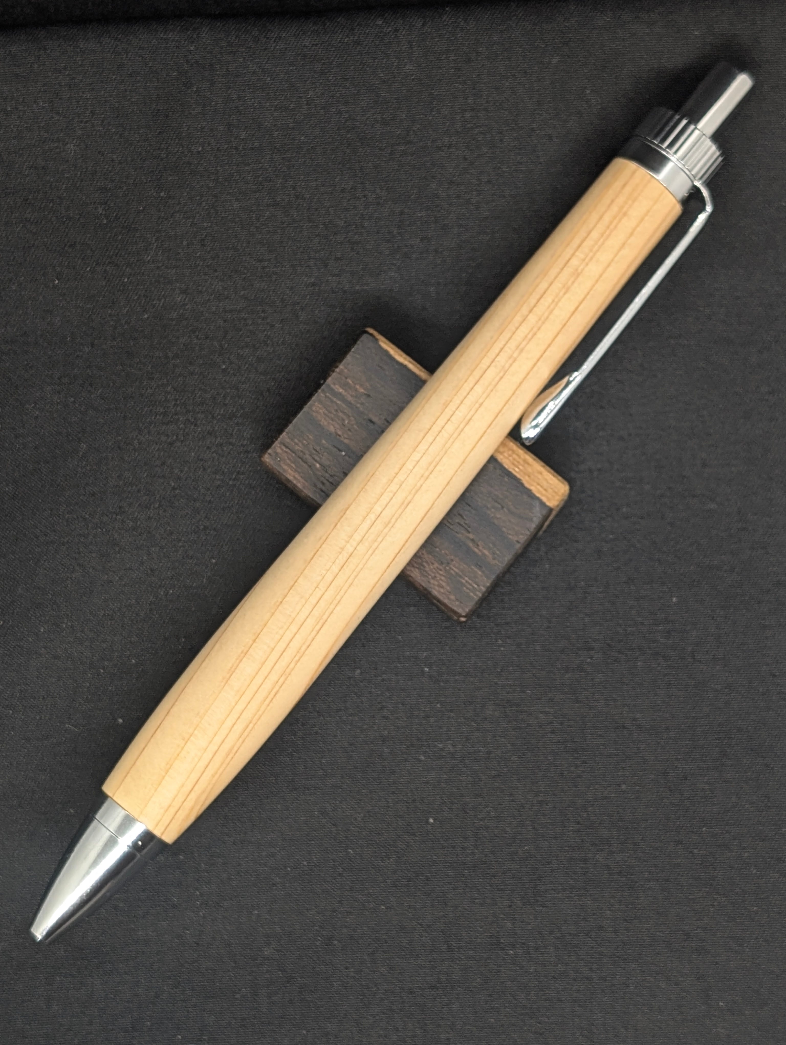 工房雨魚　もこもこ　ボールペン 吉野桧KATO202BP | 工房雨魚 Wood Craft Amago